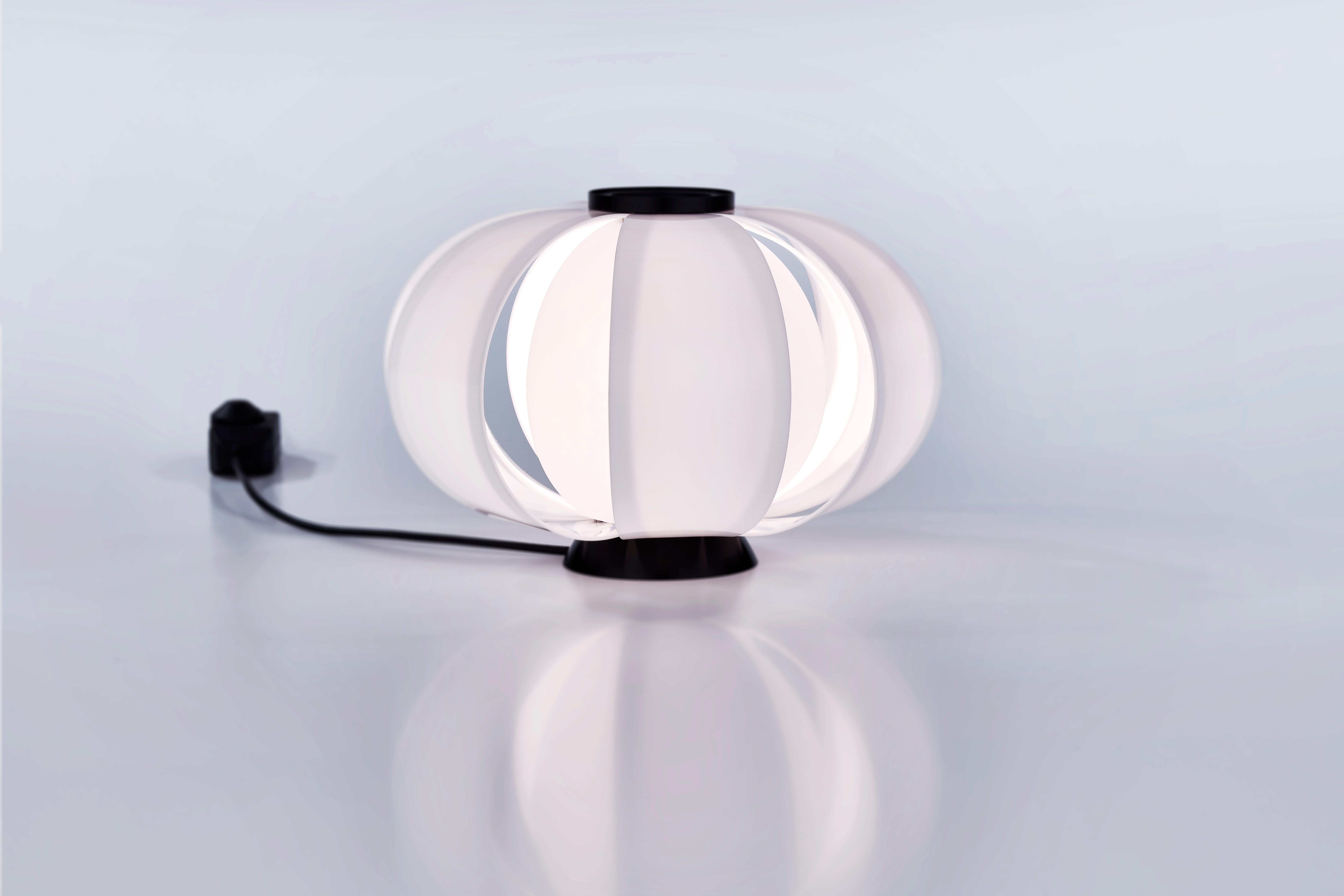 J.A. Coderch 'Disa Mini' Tischlampe in Weiß für Tunds, Coderch im Angebot 2