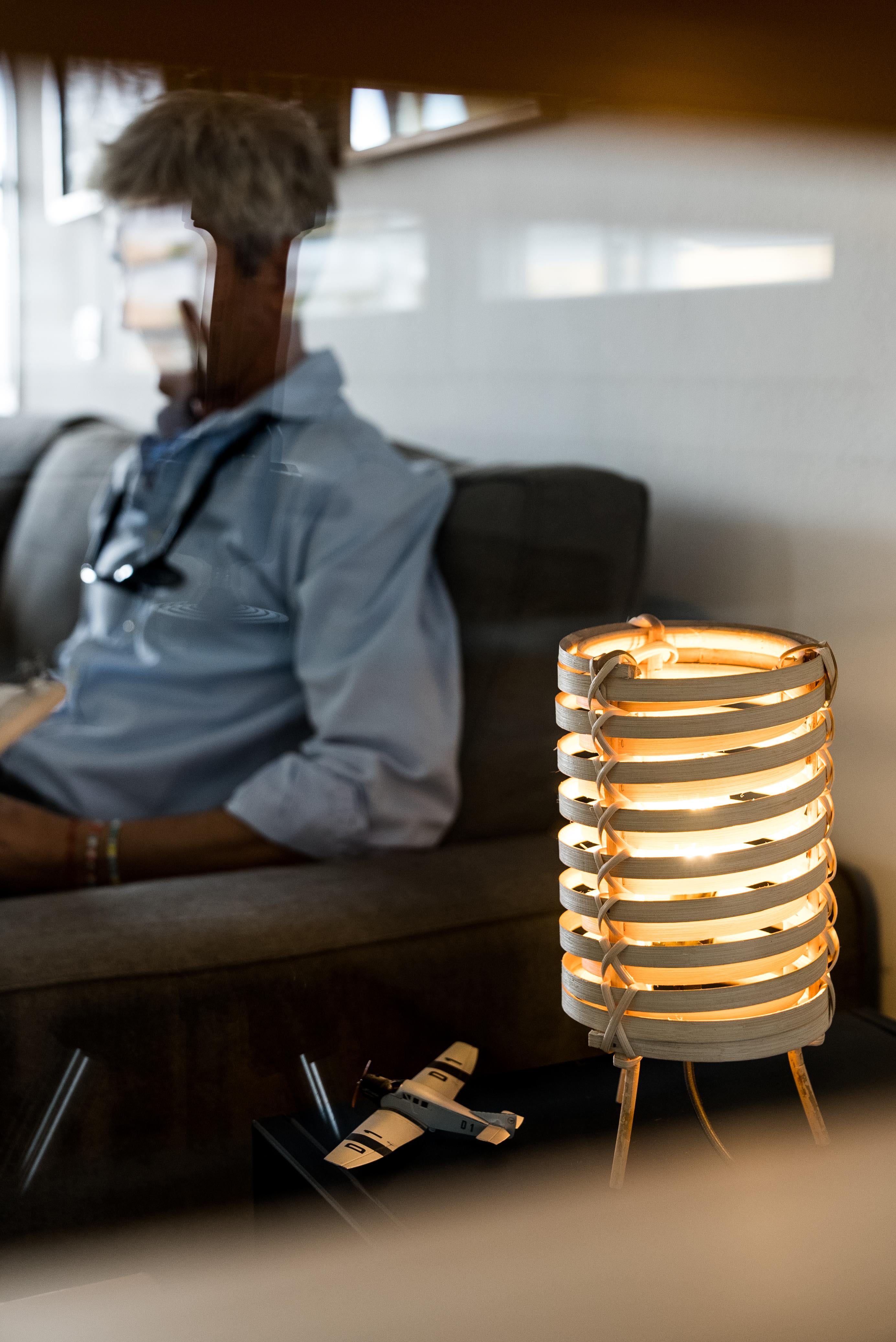 J.A. La lampe de bureau en rotinJunco de Coderch pour Tunds en vente 3