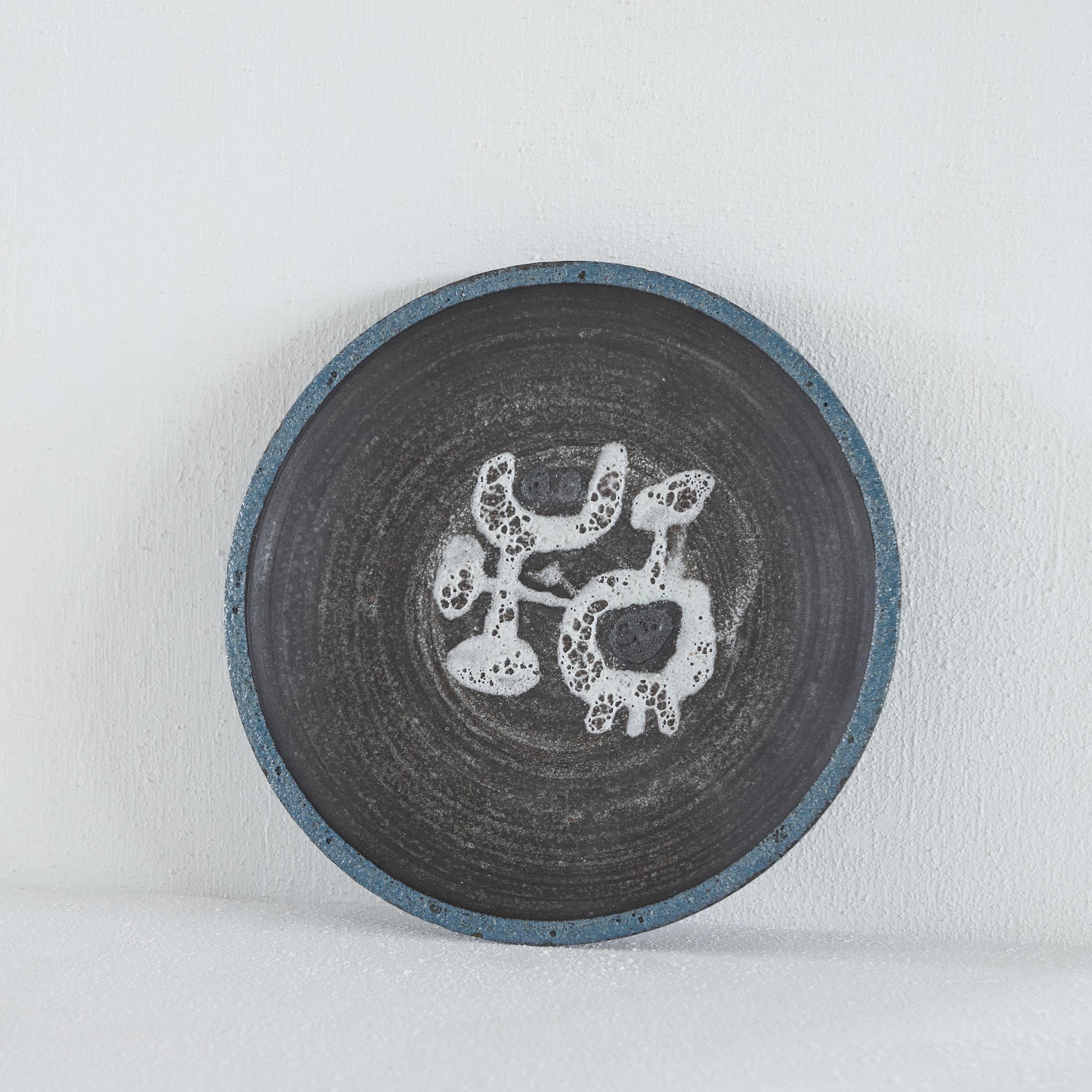 Mid-Century moderno Piatto in ceramica Studio Pottery di Jaap Dommisse, stile Cobra, 1950 in vendita