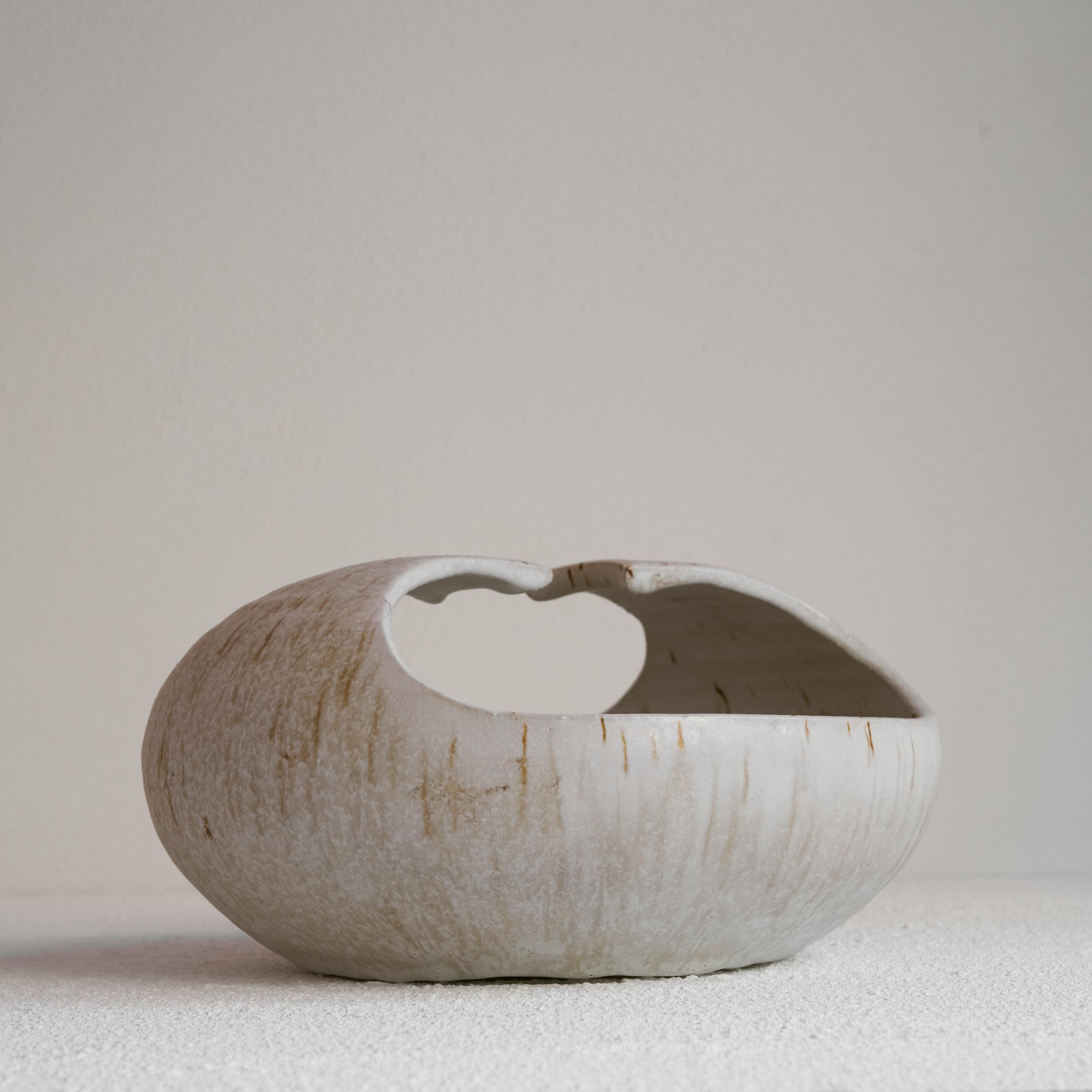 Dutch Jaap Ravelli Large Sculptural Studio Pottery Bowl For Sale