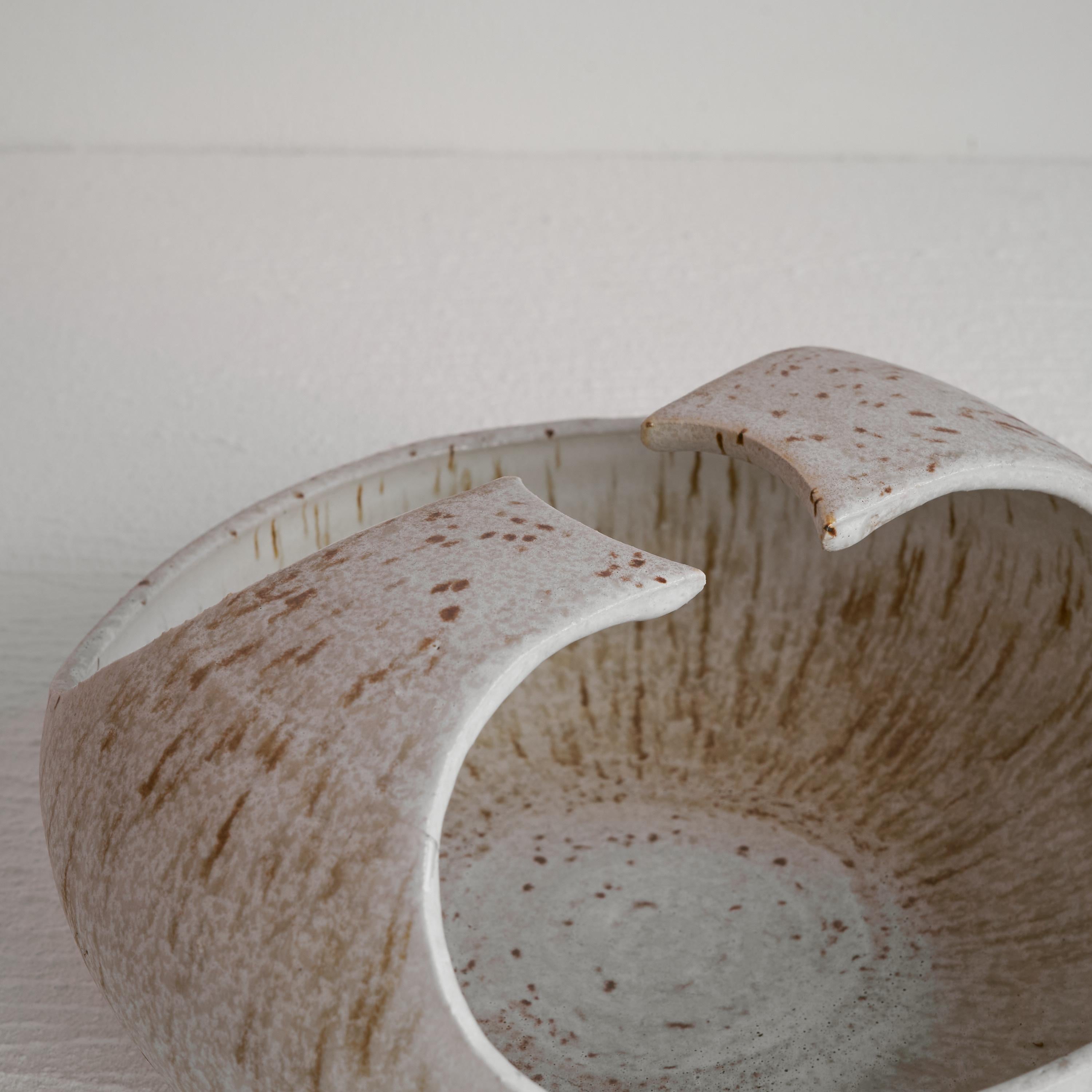 Hand-Crafted Jaap Ravelli Large Sculptural Studio Pottery Bowl For Sale