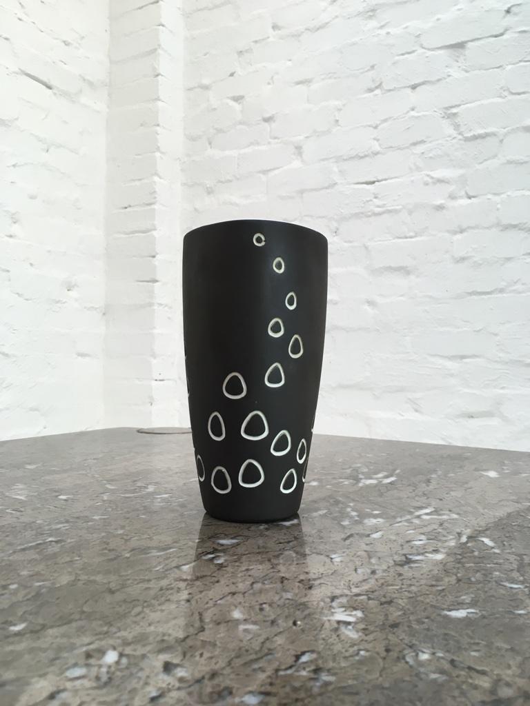 Tribal themed Jaap Ravelli vase. Signed. Model number 37 C. 

Condition is aged but clean and sound.