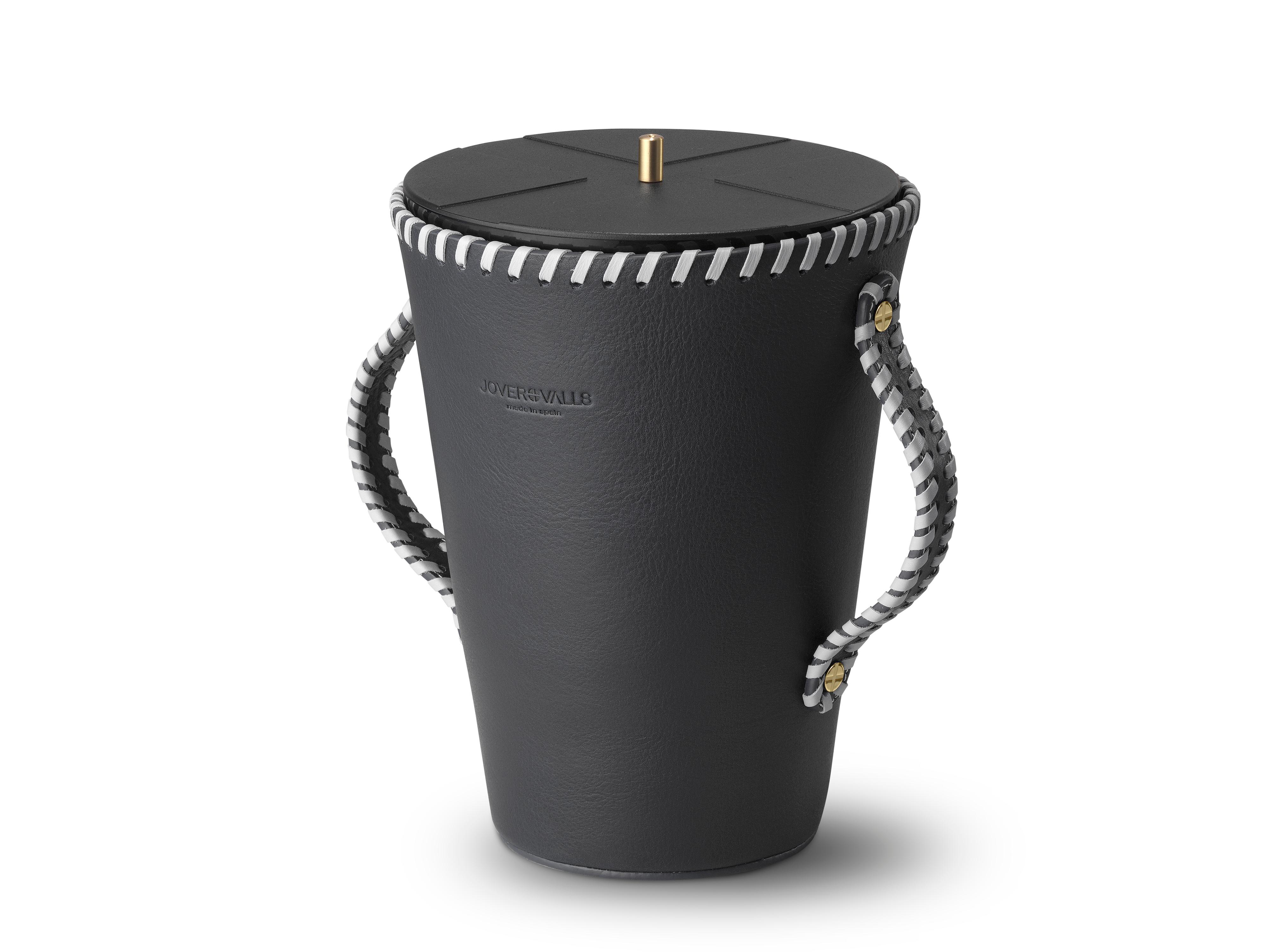 oud wood and leather