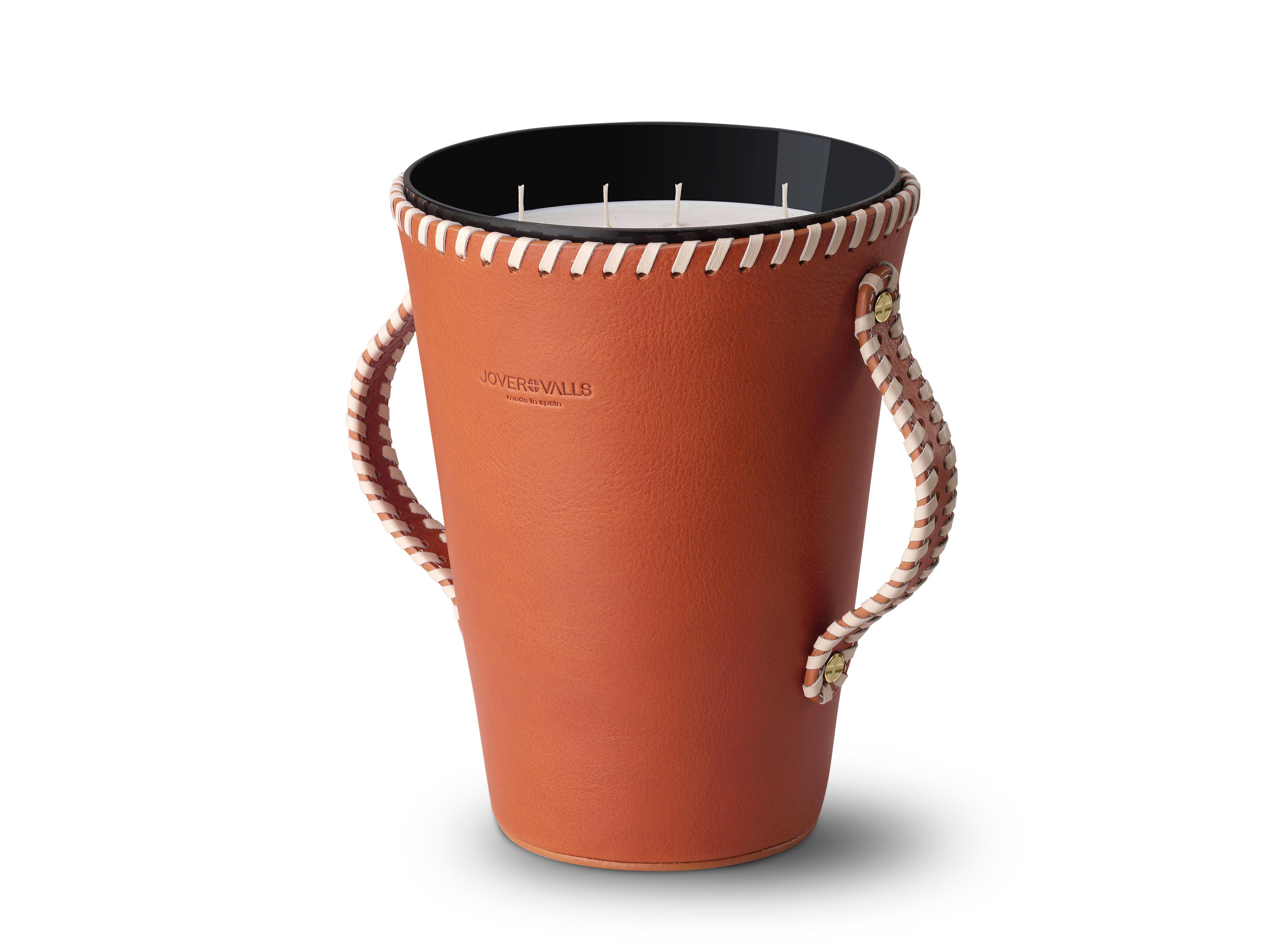 JAAR Natural Tan Leather Candleholder, Oud Wood & Roses Scented Candle 123 oz. For Sale 6