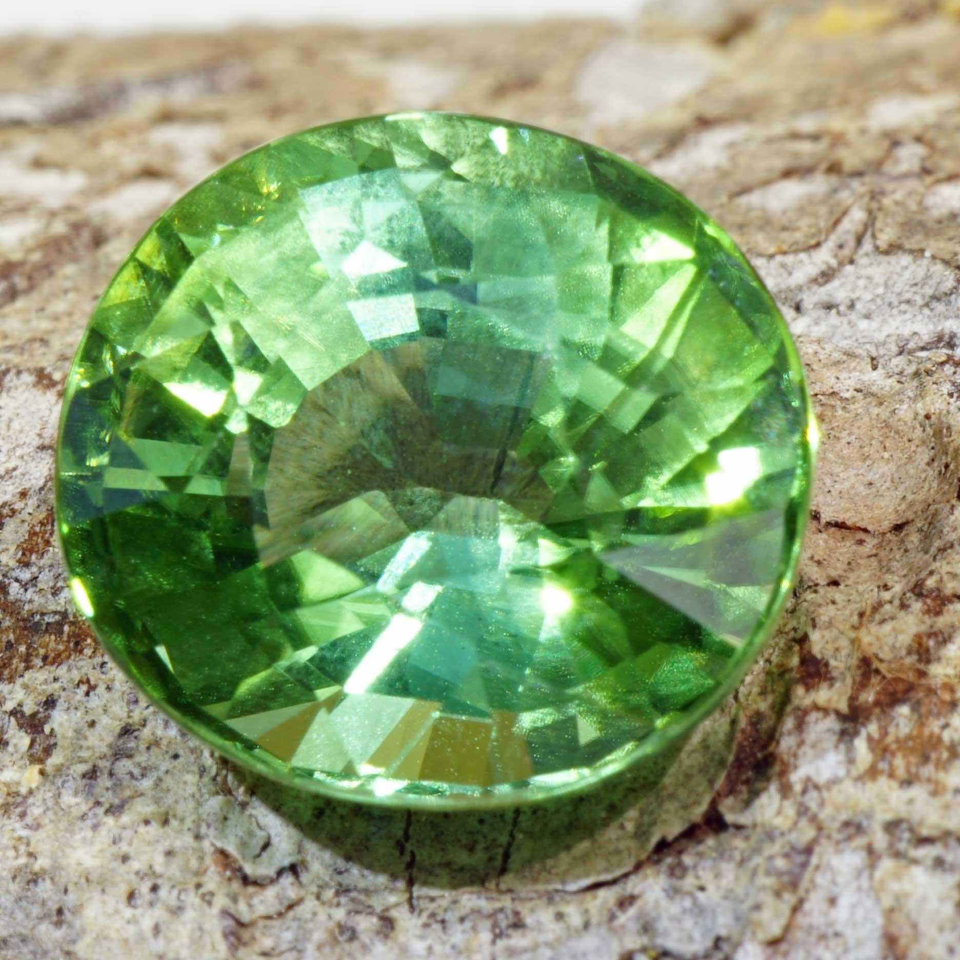 Jaba 14 ct Neon Tourmaline Afghanistan green yellow blue Loupeclean Investment 5