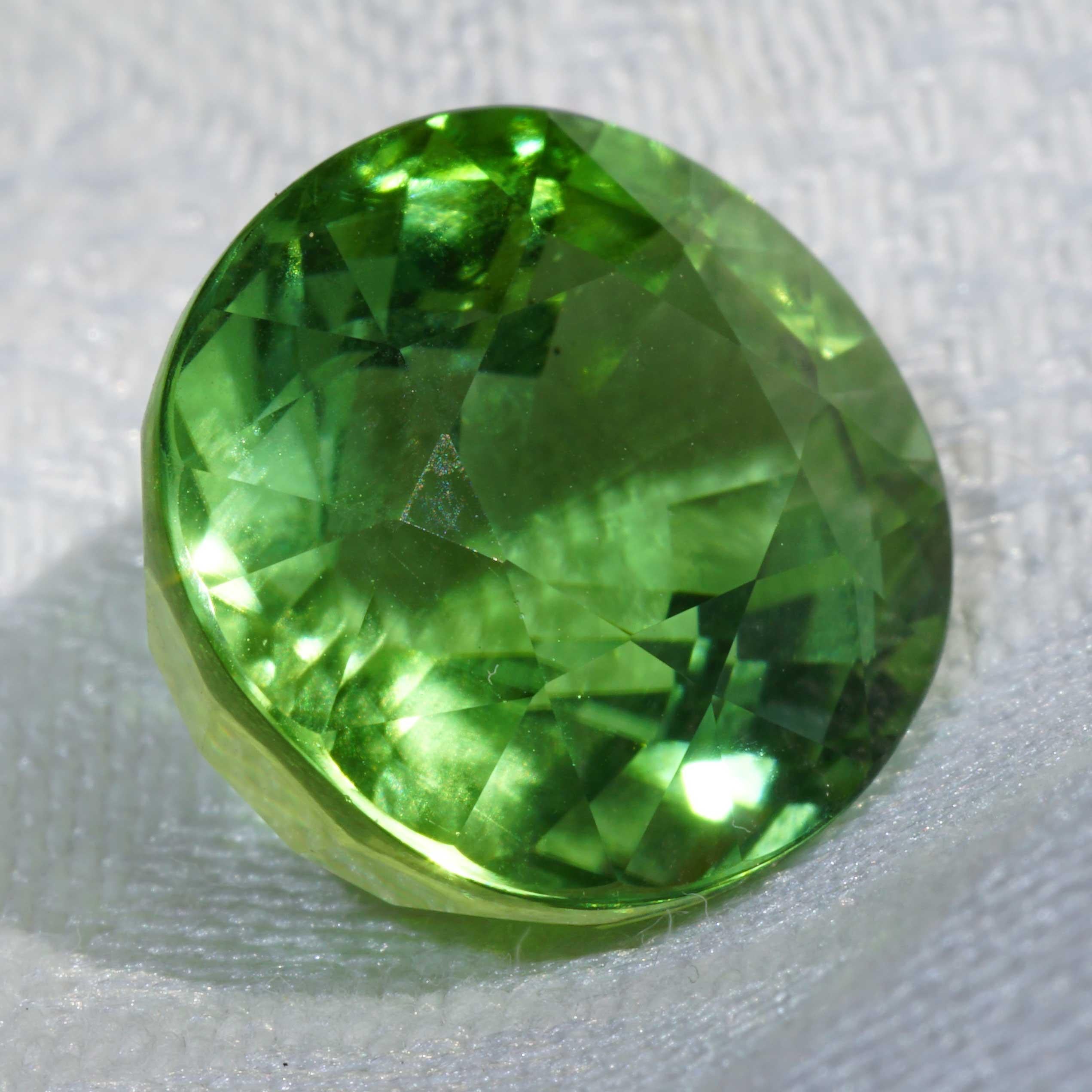 Jaba 14 ct Neon Tourmaline Afghanistan green yellow blue Loupeclean Investment 2
