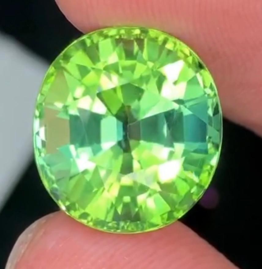 Antique Cushion Cut Jaba 14 ct Neon Tourmaline Afghanistan green yellow blue Loupeclean Investment