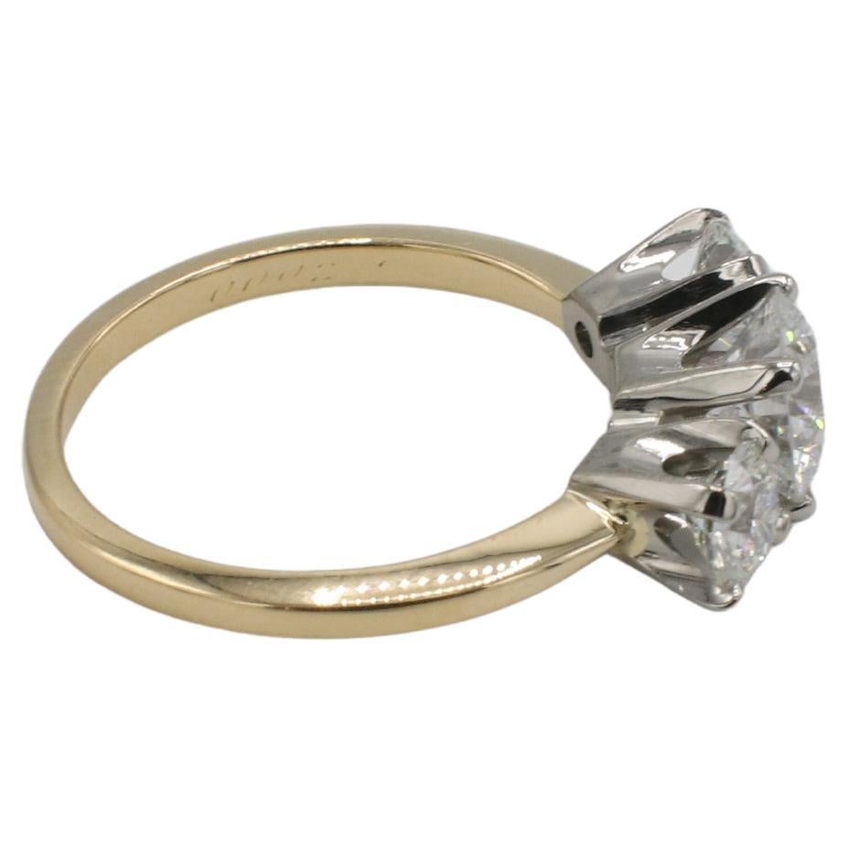 Jabel Anillo de compromiso de diamantes naturales redondos de tres piedras de 1,50 quilates y 18 quilates Moderno