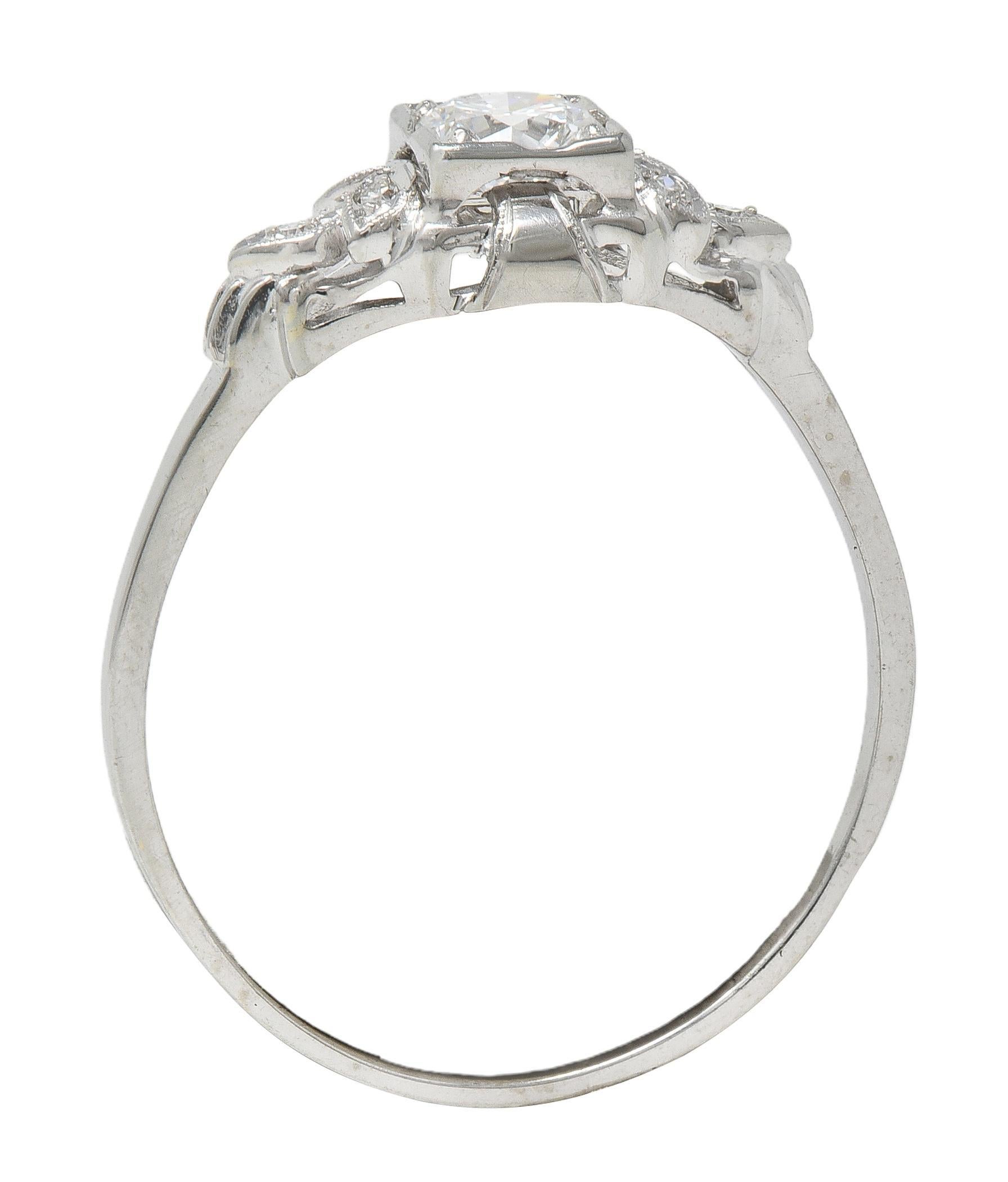 Jabel Art Deco European Diamond 18K White Gold Vintage Foliate Engagement Ring (bague de fiançailles) en vente 1