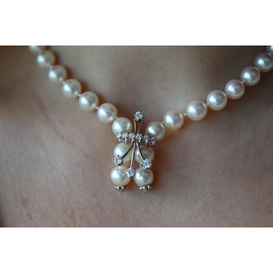 Jabel Collana di perle in oro bianco 18k. Perle da 8 mm. In condizioni buone in vendita a Port Charlotte, FL