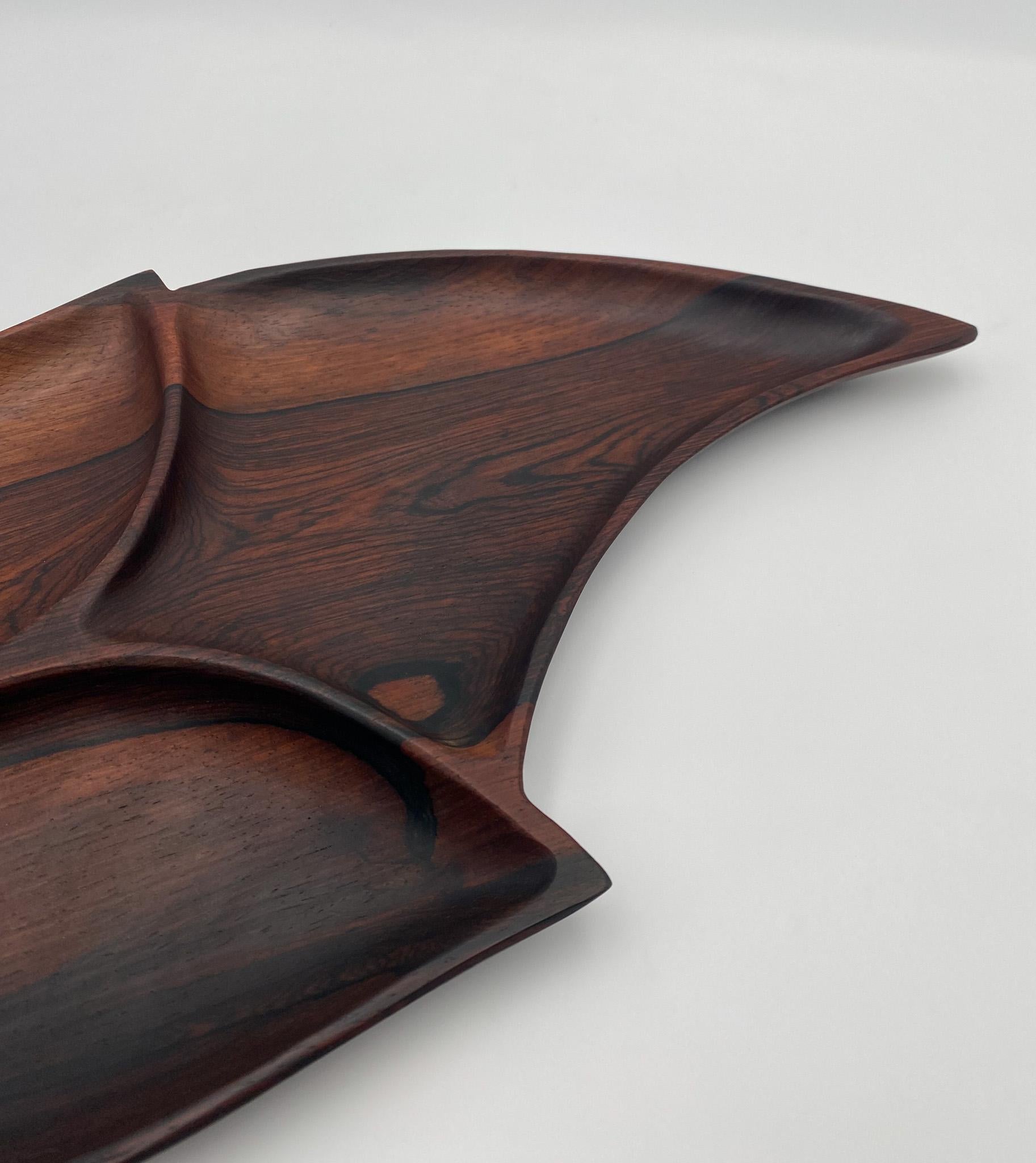 Jac-Arte Jacaranda Rosewood Divided Bowl / Tray.  Brazil, 1960's  For Sale 5