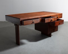 Bureau Jacaranda de Joaquim Tenreiro:: Brésil:: années 1950