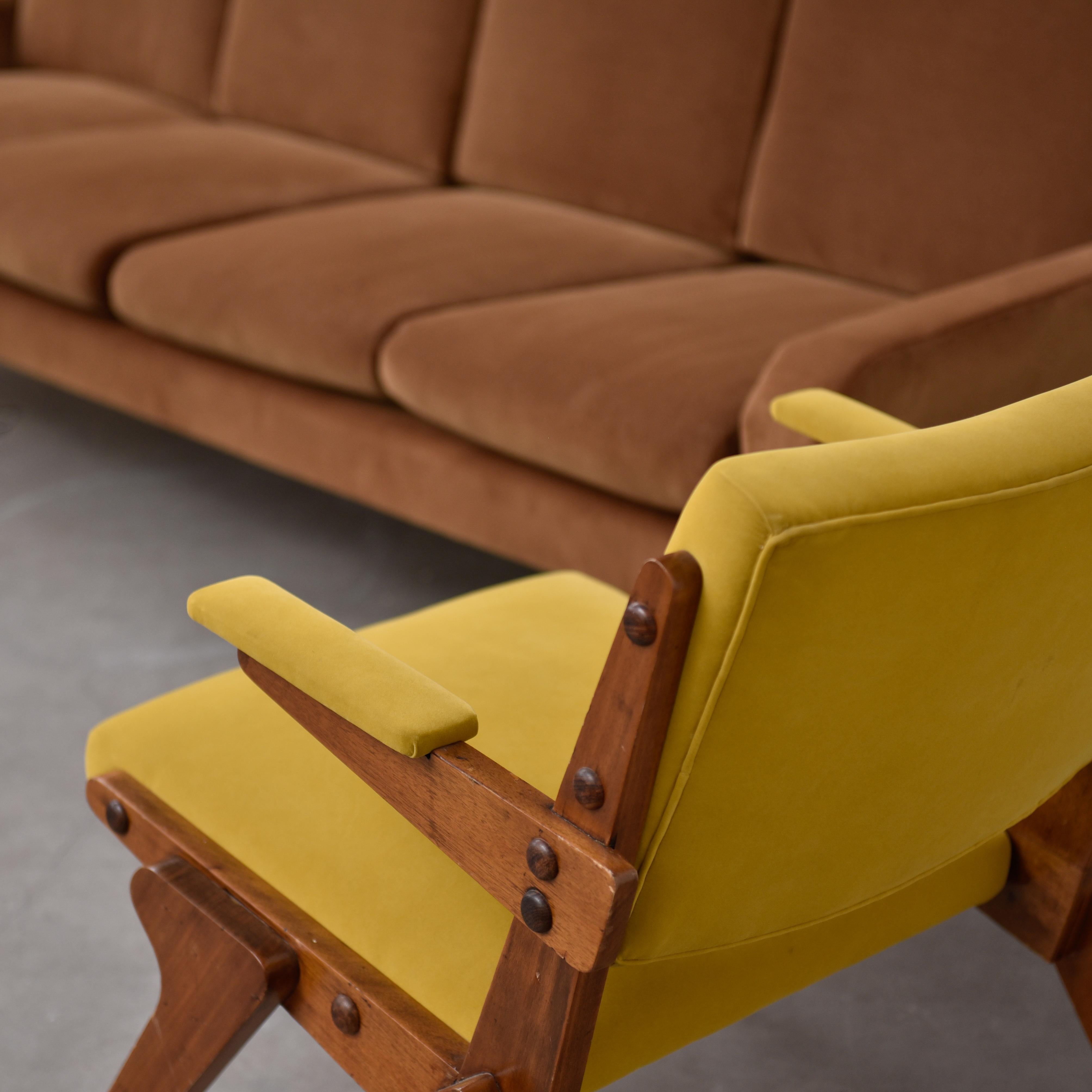 Mid-20th Century 60's Sofa in Brazilian Wood