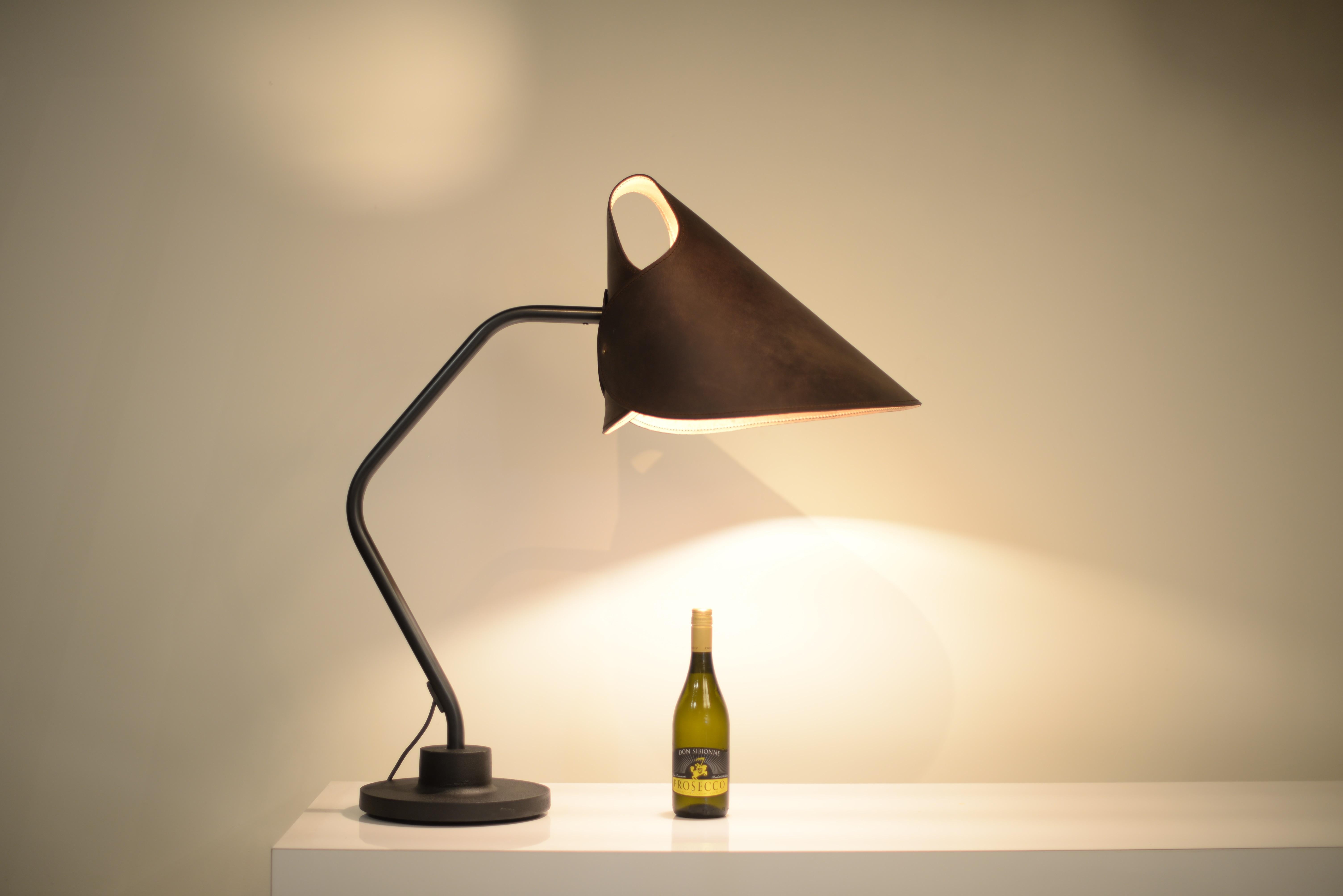 Néerlandais Jacco Maris LED Mrs.Q Table Lamp in Coated Steel en vente