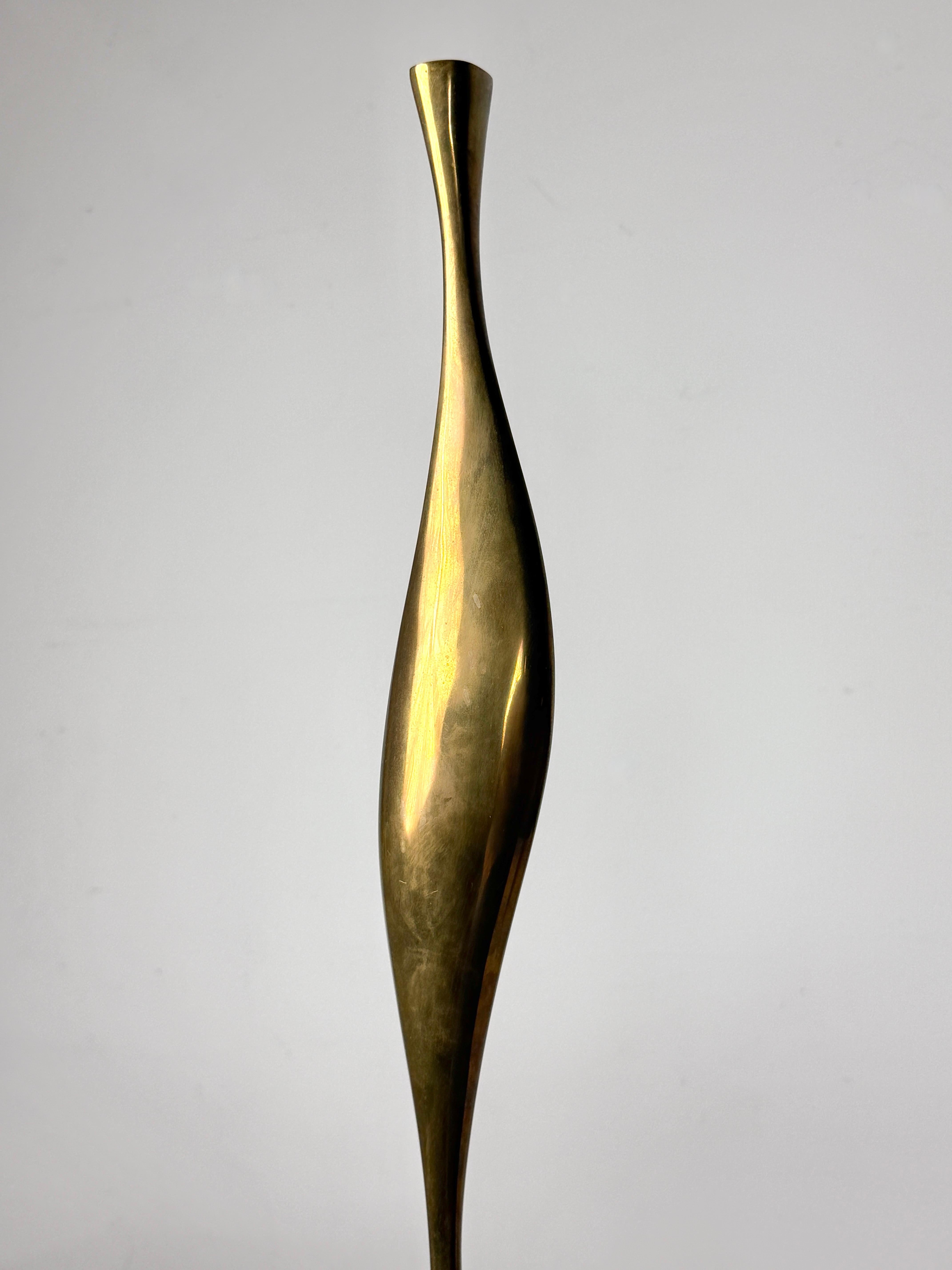Jack Arnold Escultura modernista abstracta biomórfica de bronce sobre base de mármol Años 70 Estadounidense en venta