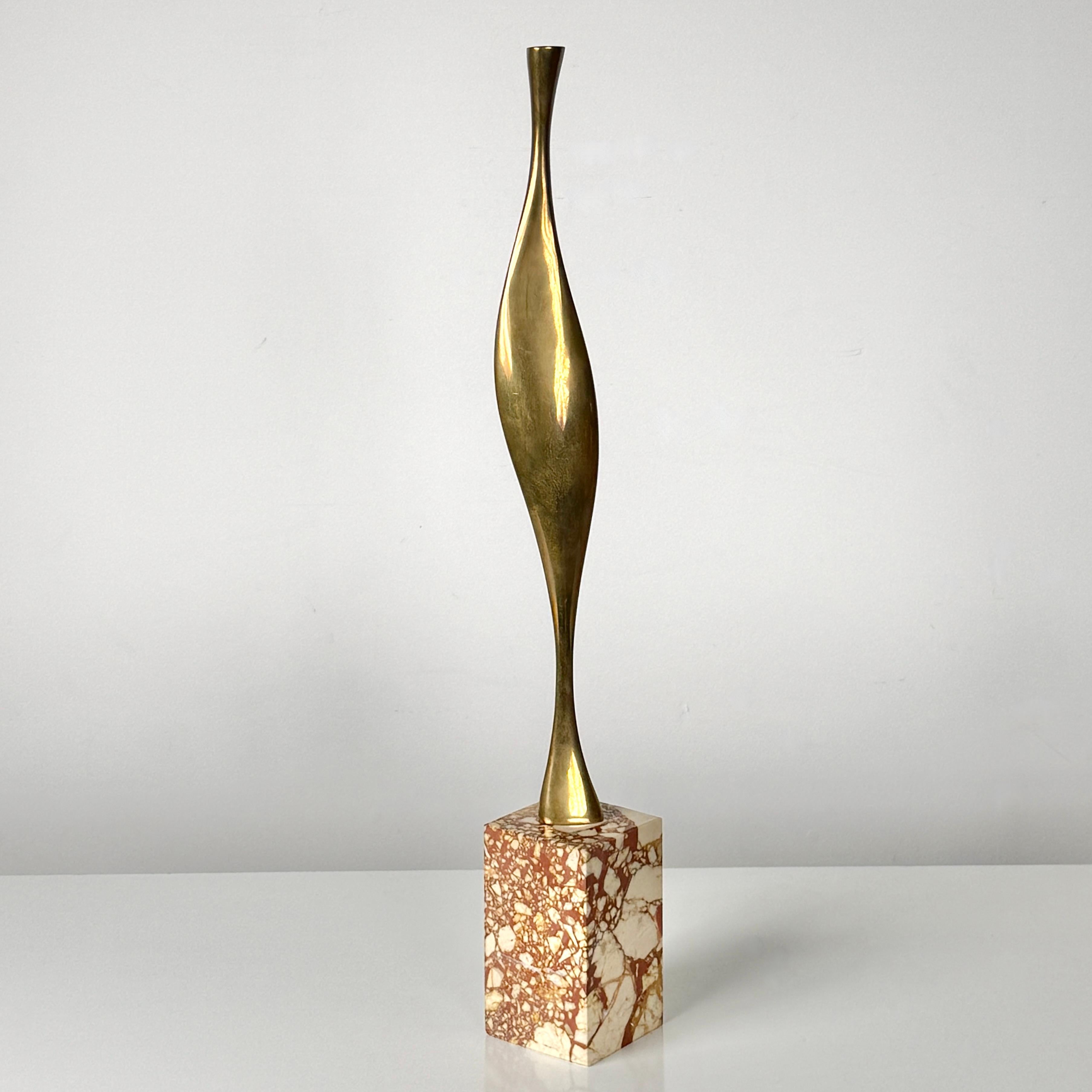Jack Arnold Escultura modernista abstracta biomórfica de bronce sobre base de mármol Años 70 Bronce en venta
