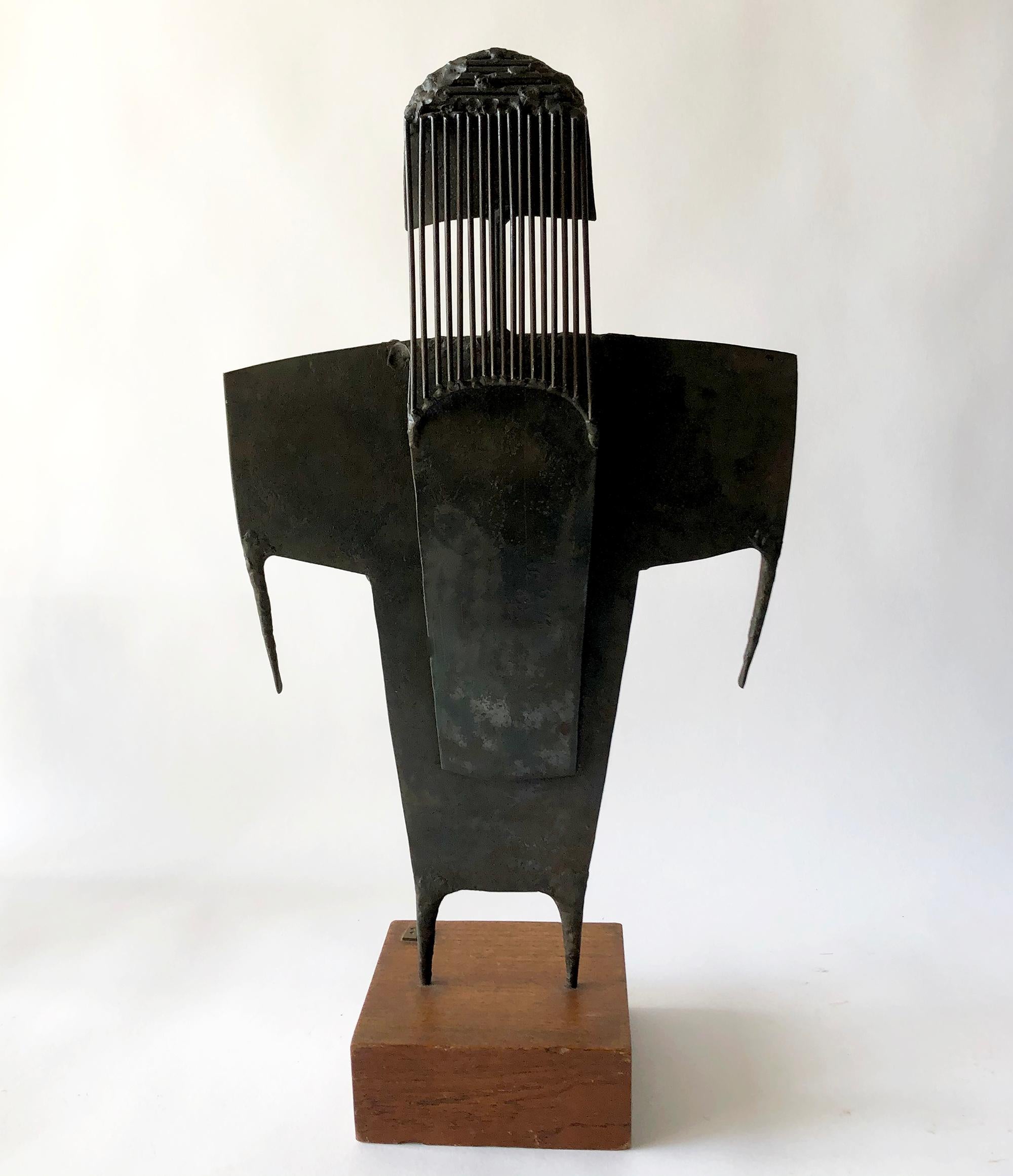 Jack Boyd Iron Queen San Diego Modernist Sculpture In Good Condition In Palm Springs, CA