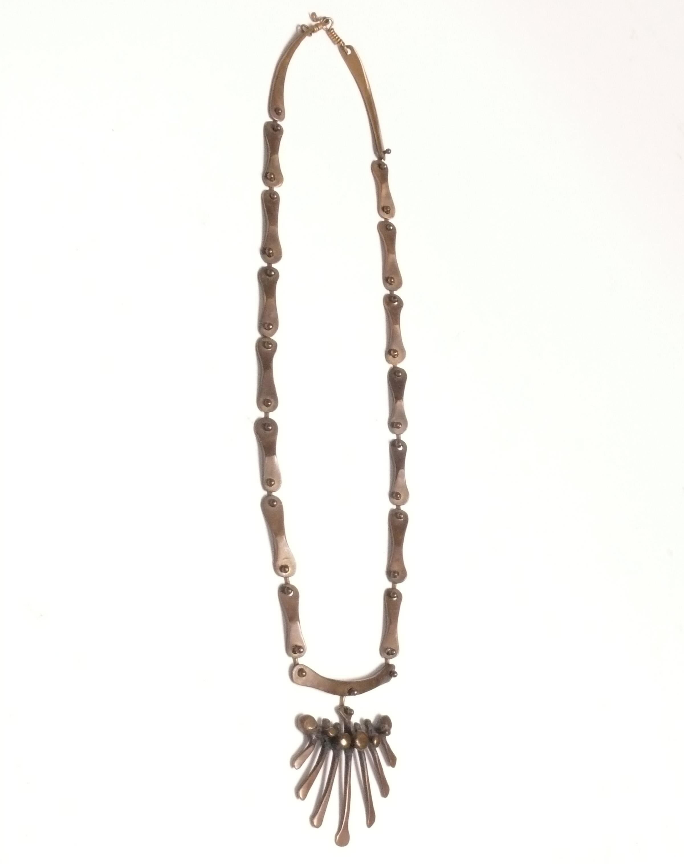 Sculptural Bronze Necklace, by California artist Jack Boyd, unsigned, American, circa 1960s. Retains its warm original patina. From end to end, the necklace measures 24