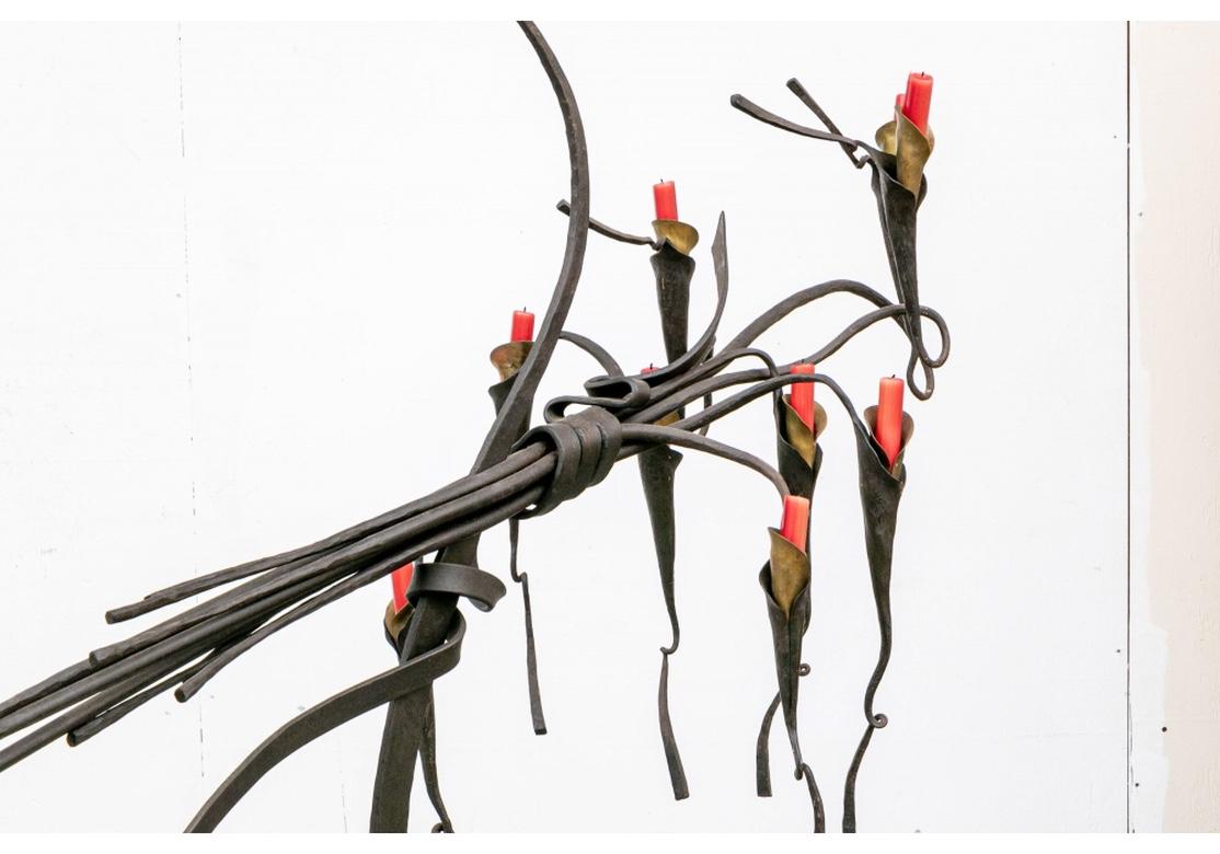Jack Brubaker Hängende Skulptur aus Eisen und Messing Kerzenmobil im Zustand „Starke Gebrauchsspuren“ im Angebot in Bridgeport, CT