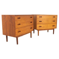 Jack Cartwright for Founders Mid Century 3 Drawer Dresser Chests, a Pair