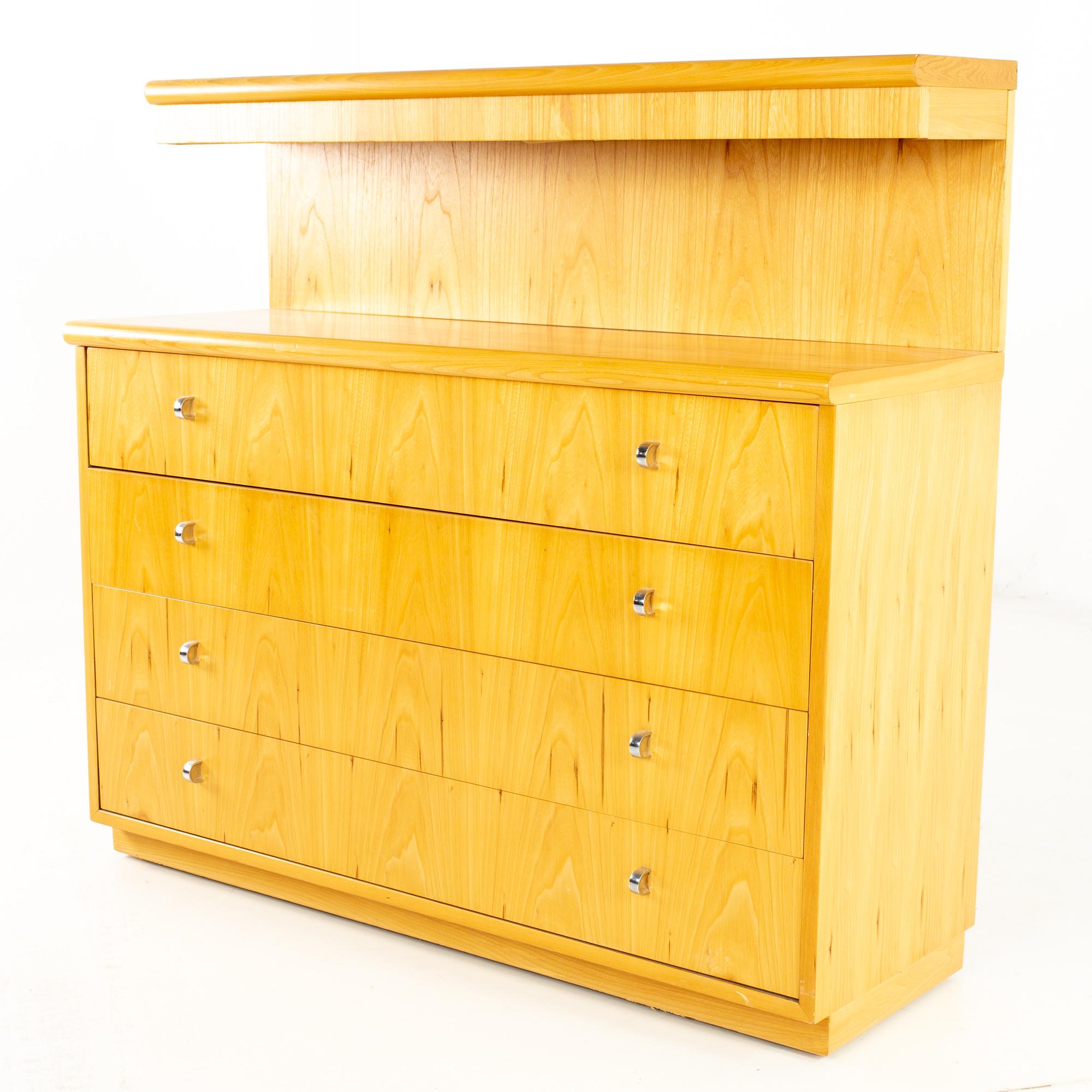 Mid-Century Modern Jack Cartwright for Founders Mid Century 4-Drawer Shallow Dresser Chest, Pair
