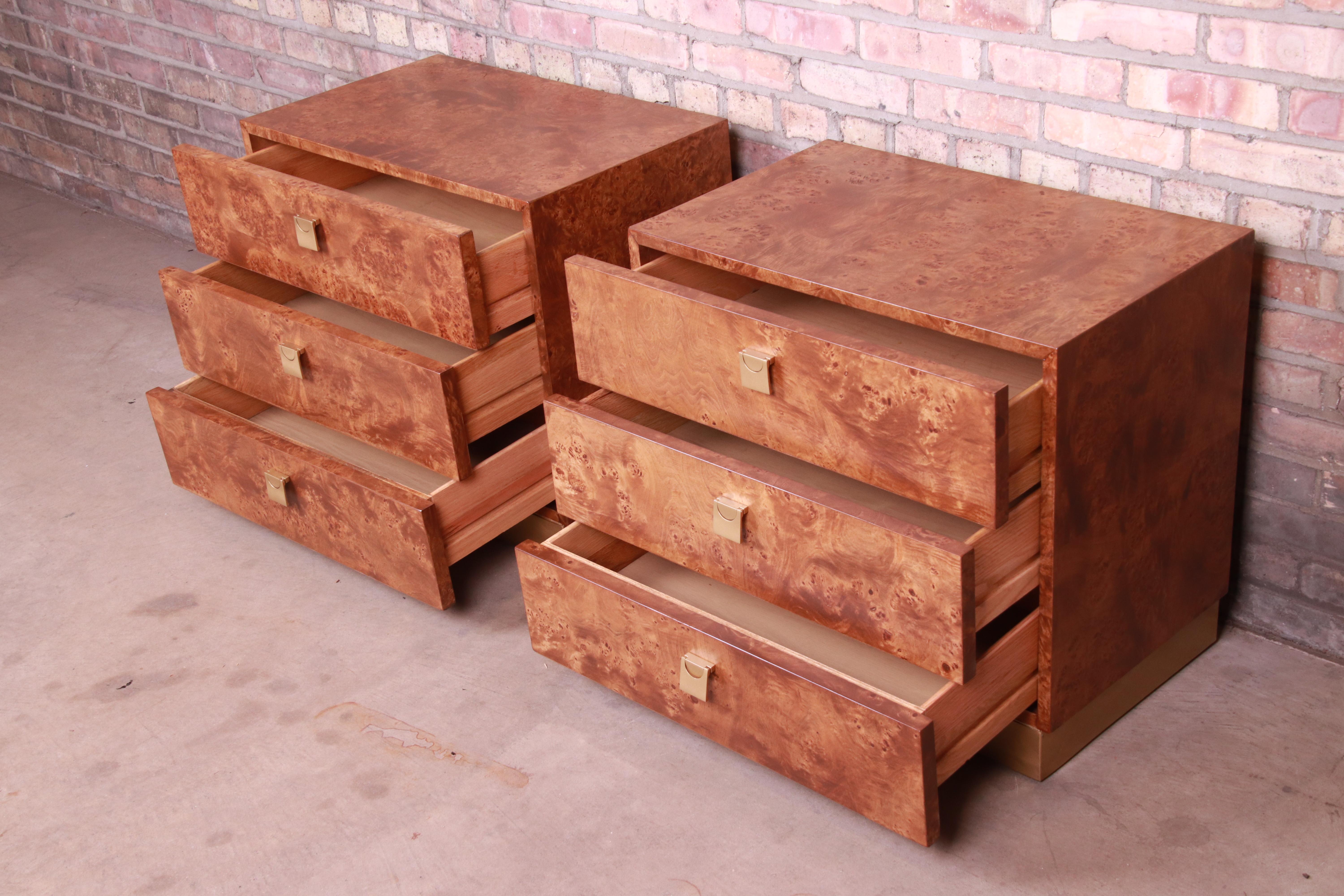 Jack Cartwright for Founders Midcentury Burl Wood Bedside Chests, Restored 5