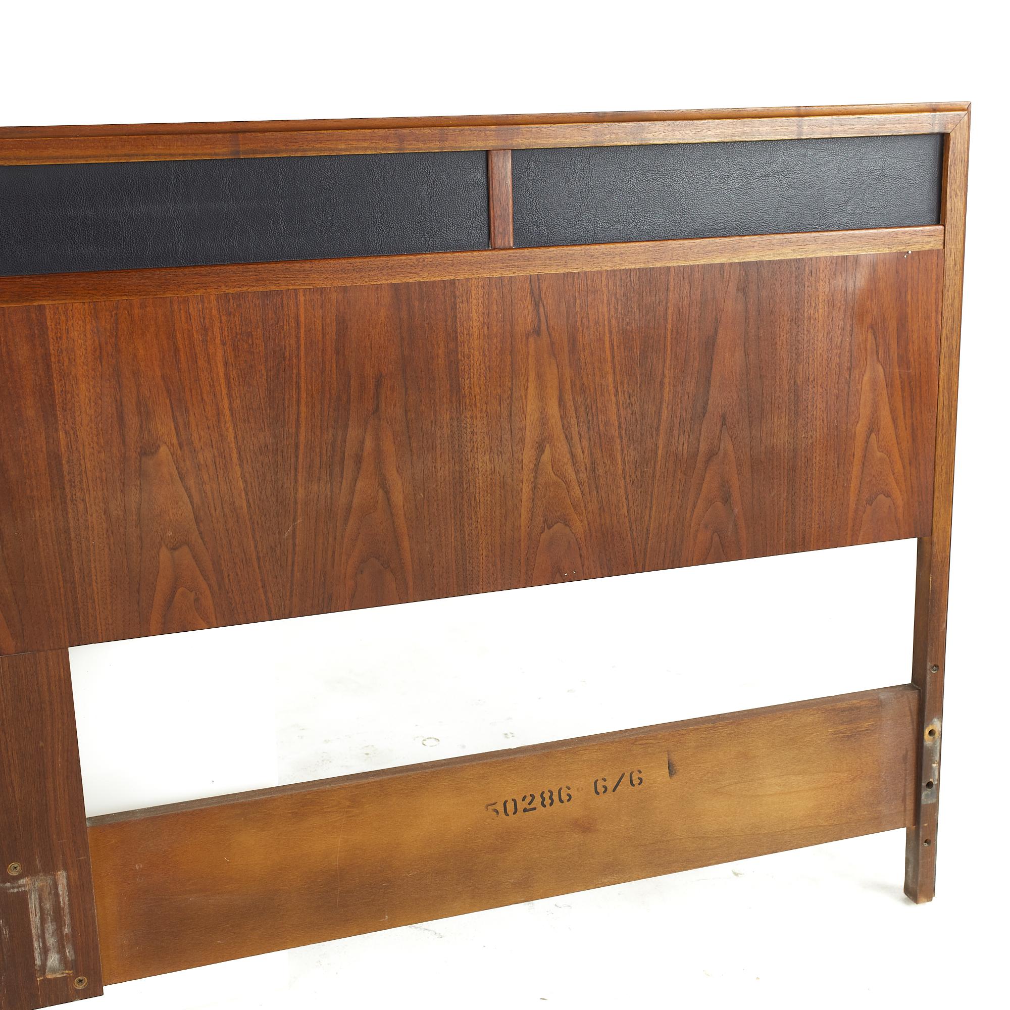 American Jack Cartwright for Founders Mid Century King Headboard For Sale