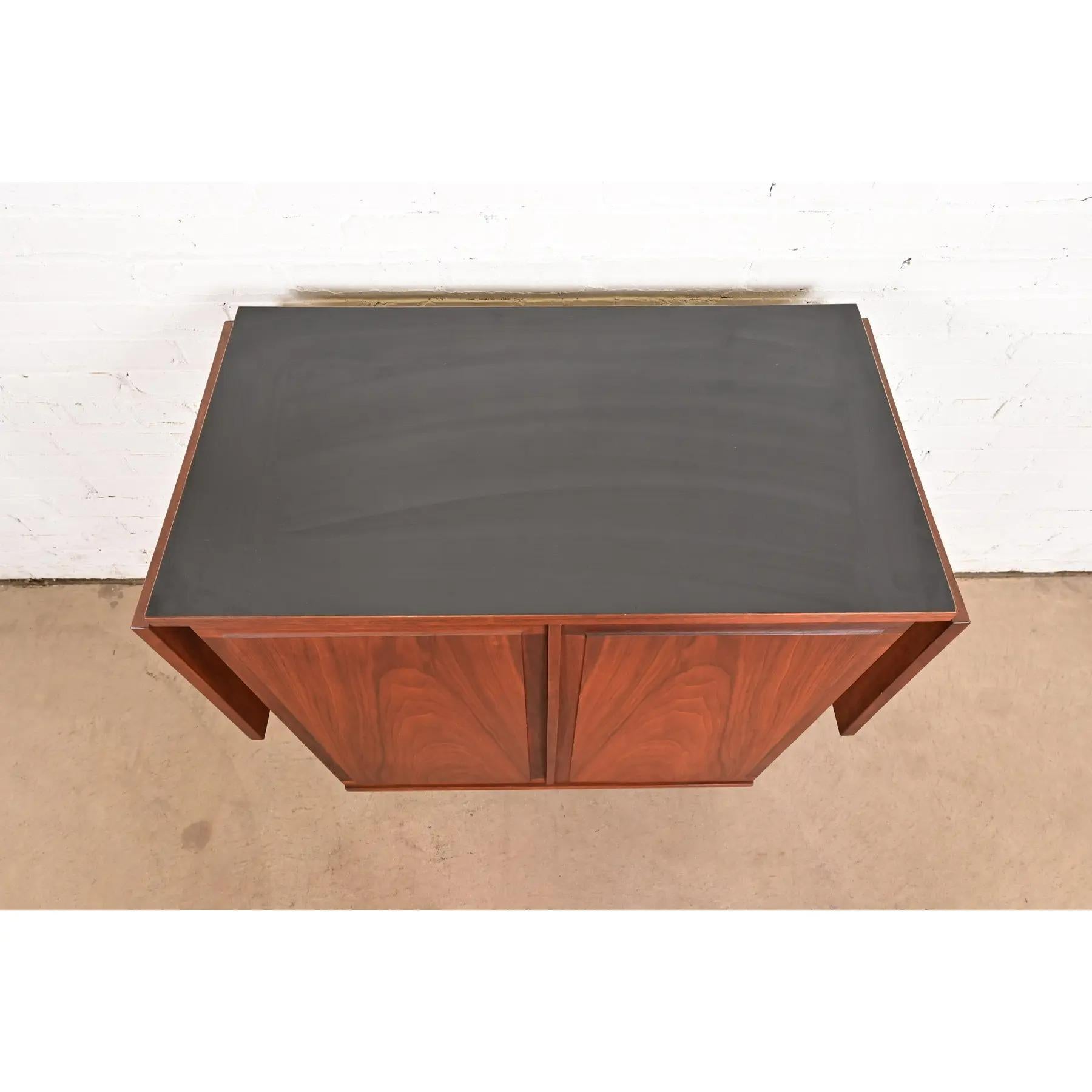 Jack Cartwright for Founders Mid-Century Modern Walnut Rolling Buffet Server For Sale 5