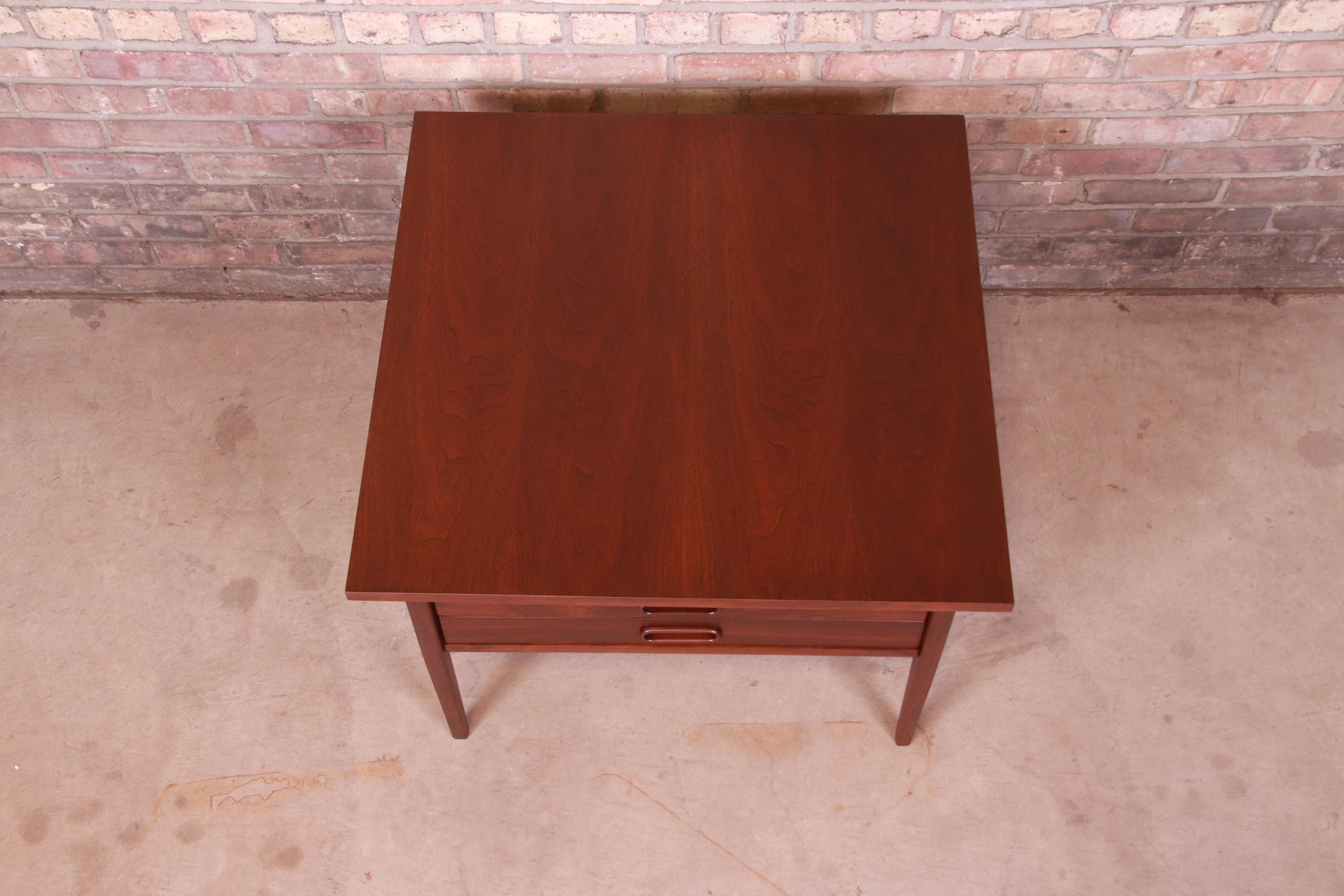 Jack Cartwright for Founders Mid-Century Modern Walnut Three-Drawer Coffee Table 9