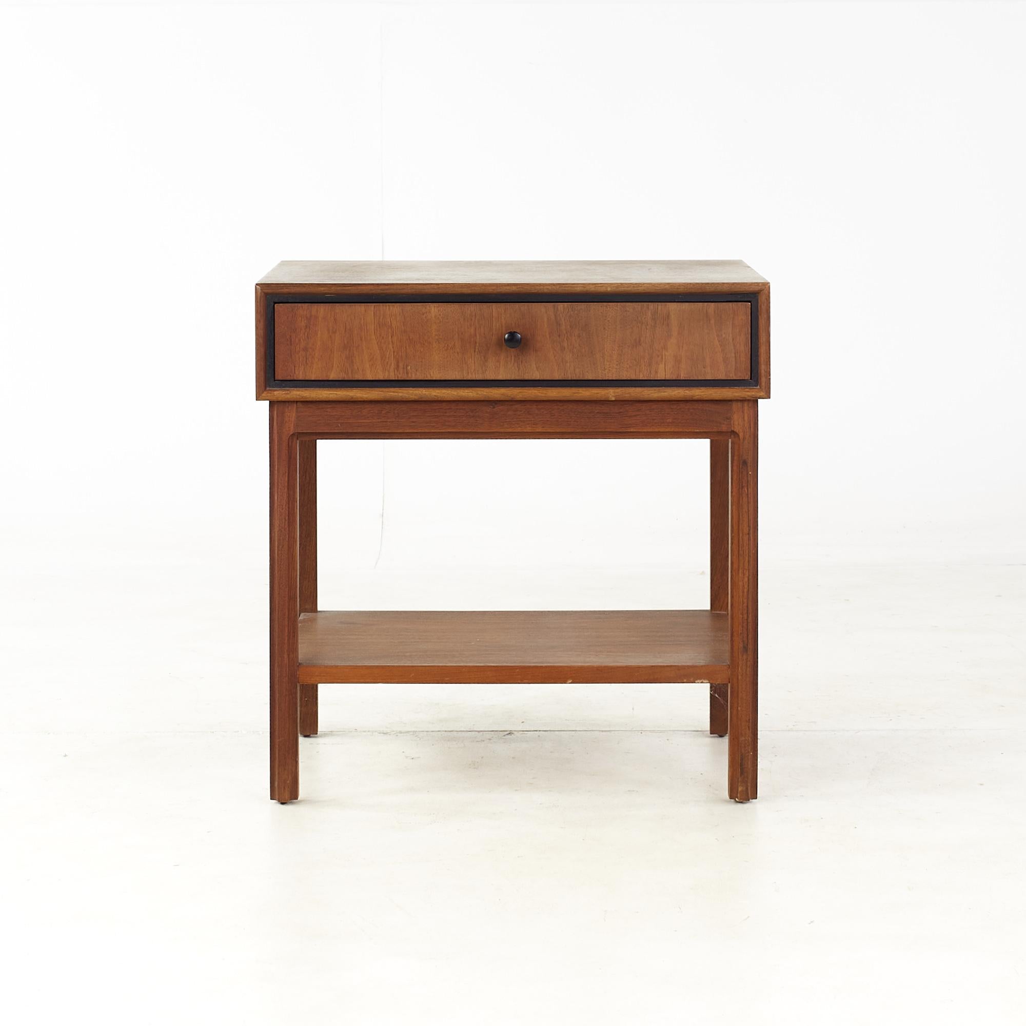 Jack Cartwright for Founders Mid Century Nightstands, Pair In Good Condition In Countryside, IL