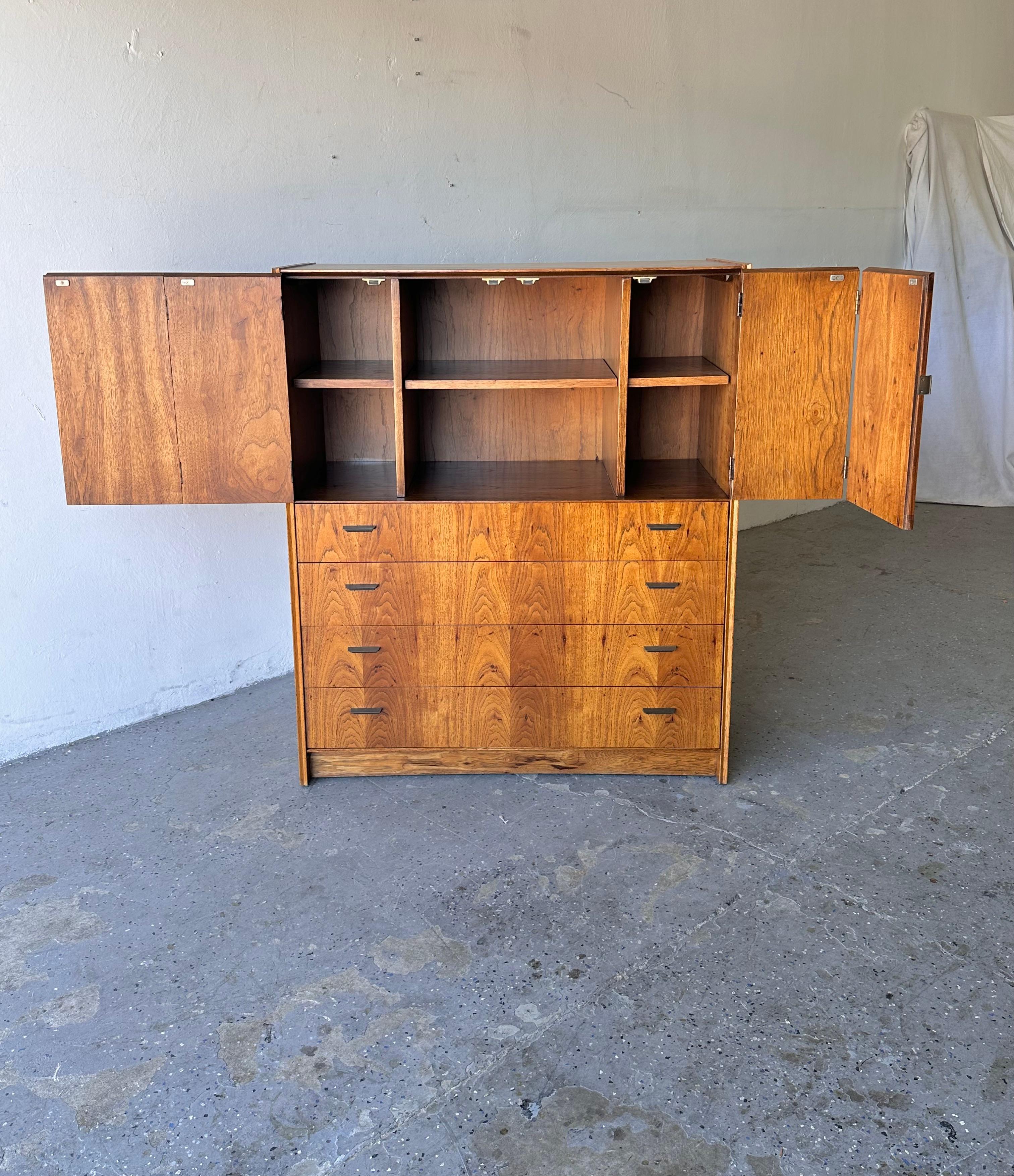 Jack Cartwright for Founders Mid Century Pecan wood Cane High Boy Dresser In Good Condition For Sale In Las Vegas, NV