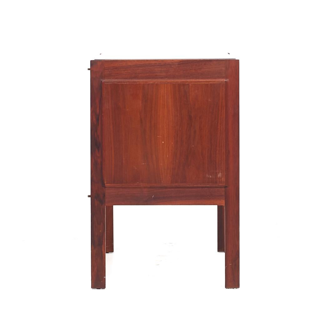 Jack Cartwright for Founders Mid Century Walnut and Slate Top Nightstands - Pair For Sale 1