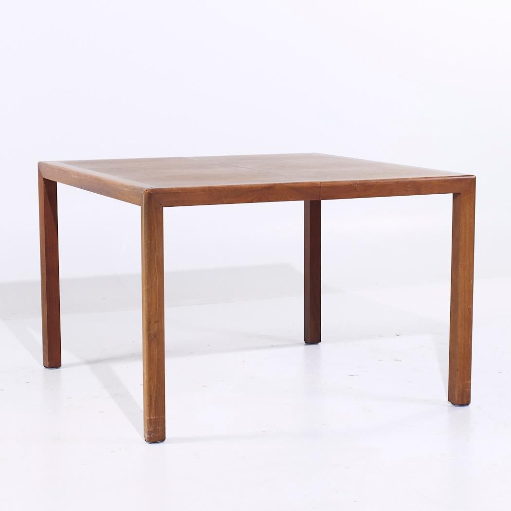 Jack Cartwright for Founders Mid Century Table de salle à manger extensible en noyer à 2 abattants Bon état - En vente à Countryside, IL