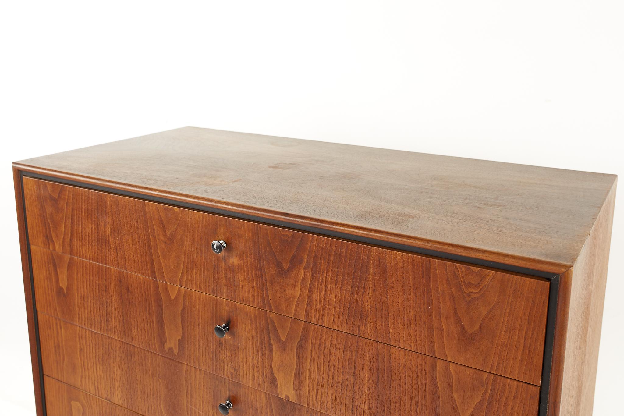Jack Cartwright for Founders Mid Century Walnut Highboy Dresser In Good Condition In Countryside, IL