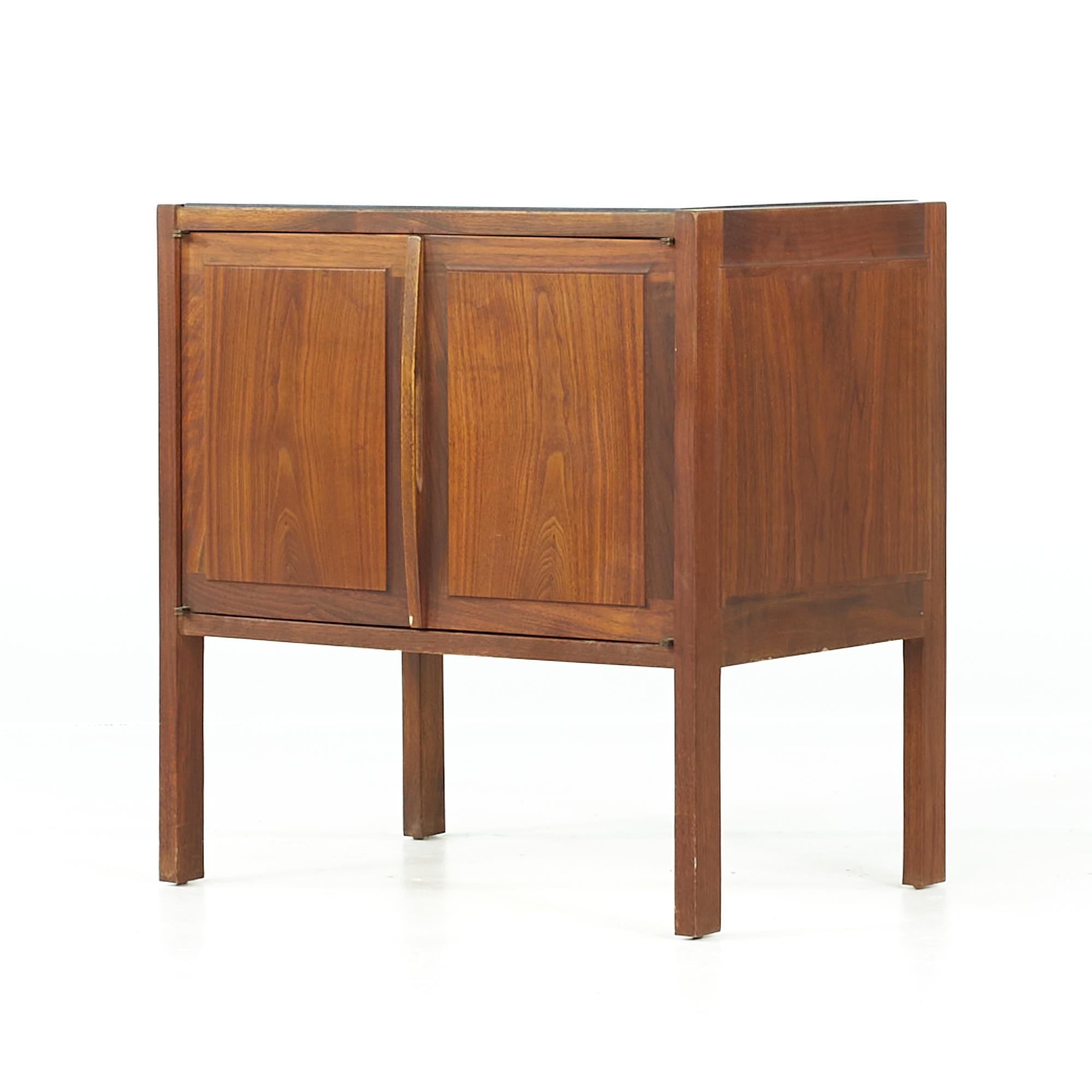 Late 20th Century Jack Cartwright for Founders Midcentury Walnut Nightstands, Pair