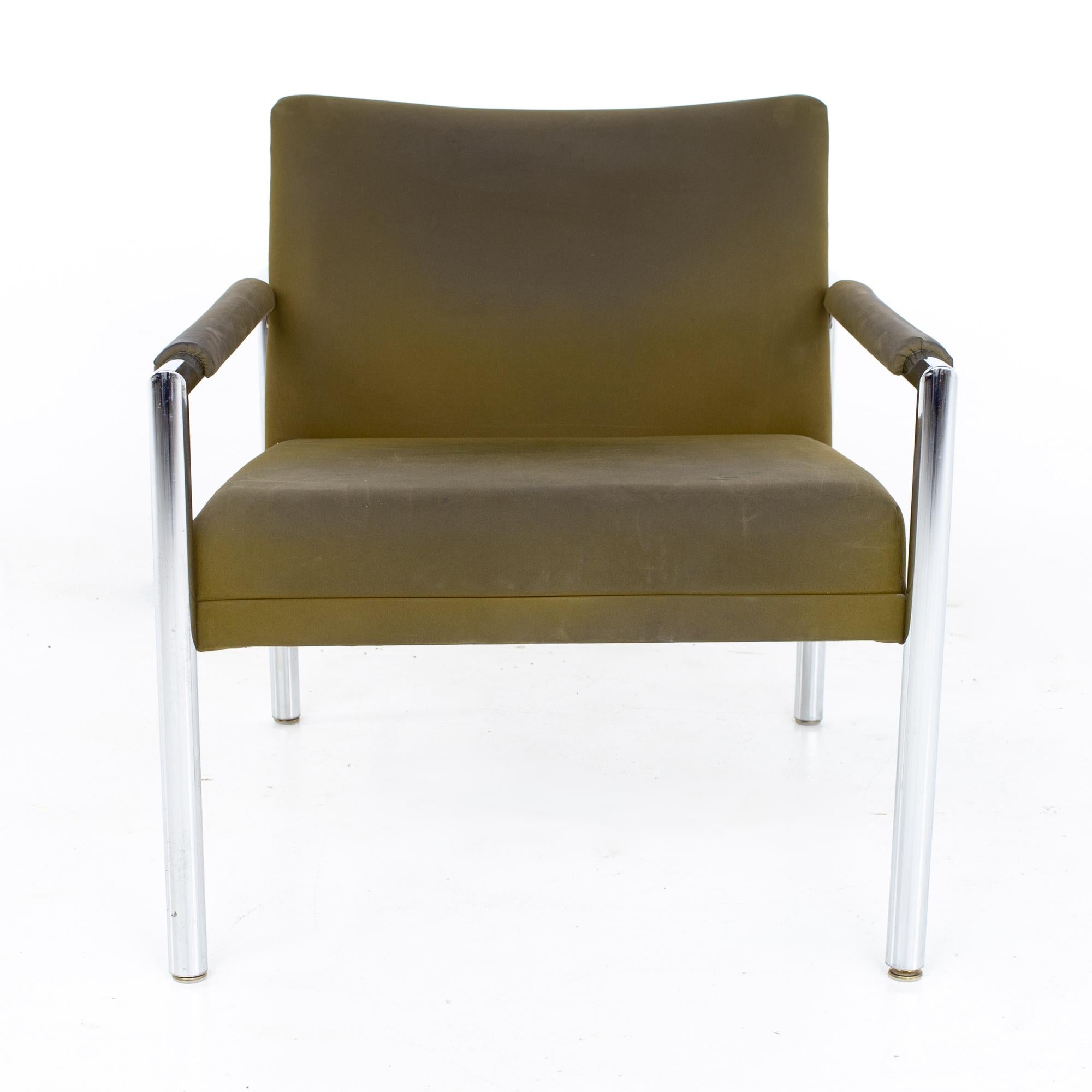 Jack Cartwright for Founders Style Mid Century Chrome Lounge Chairs, a Pair In Good Condition In Countryside, IL