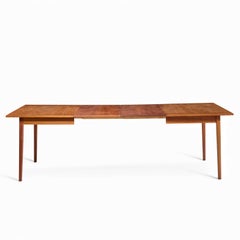 Jack Cartwright for Founders Walnut Expanding Walnut Dining Table with 2 Leaves
