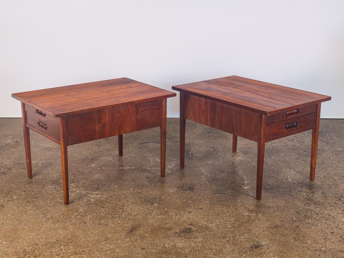 Mid-Century Modern Jack Cartwright Pair of Midcentury Walnut End Tables for Founders