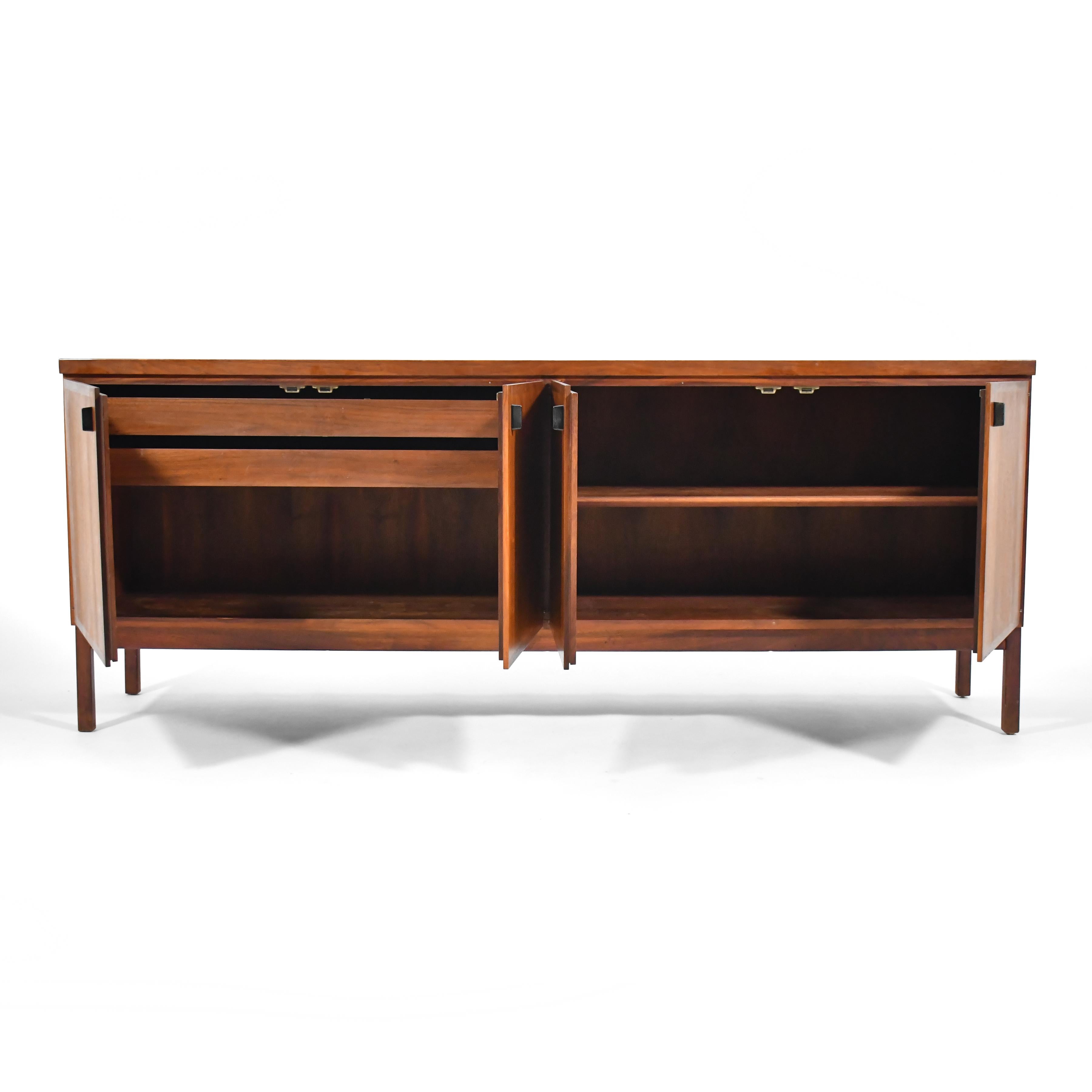 Jack Cartwright Walnut Credenza by Founders In Good Condition In Highland, IN