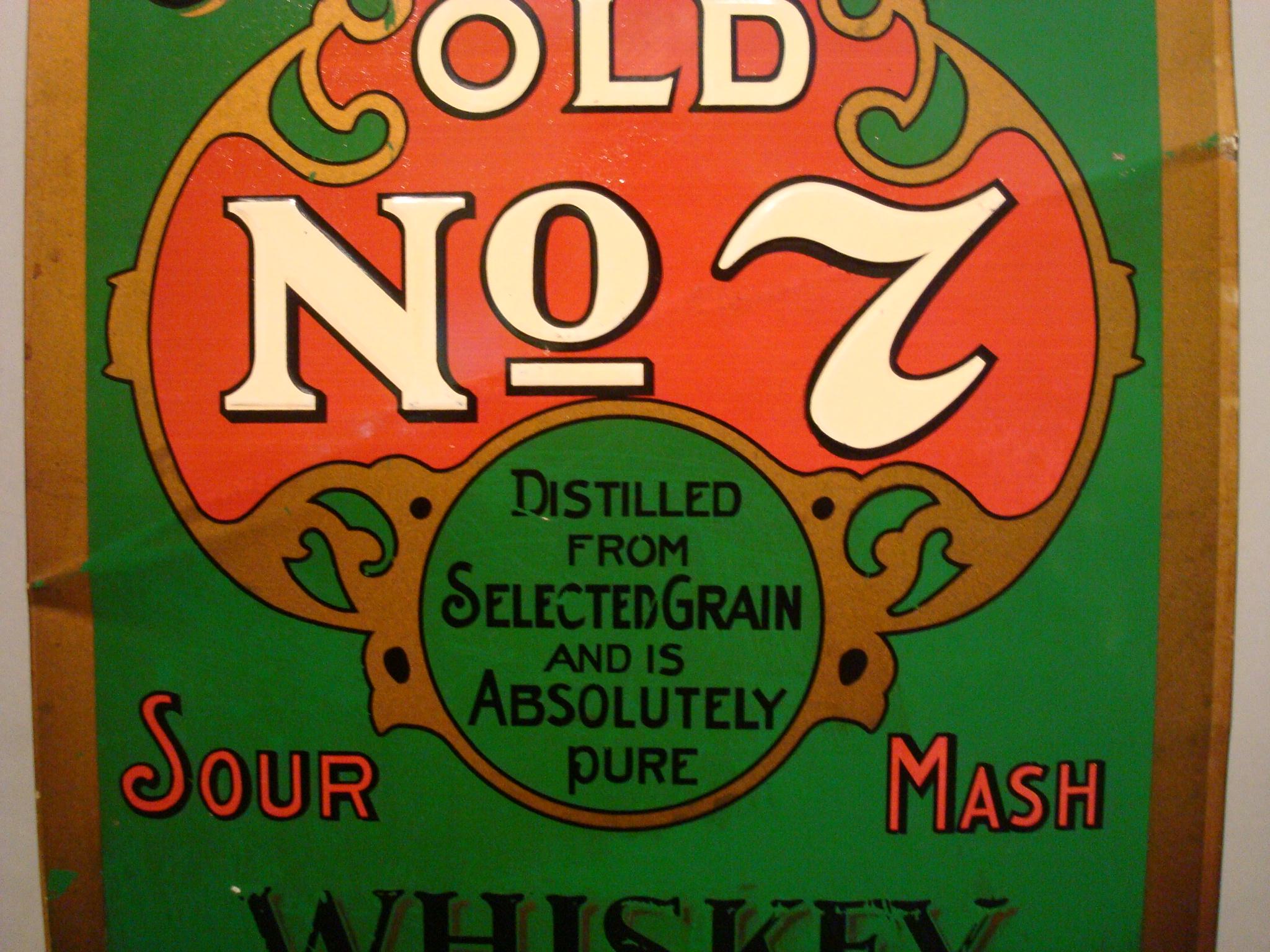 Mid-Century Modern Jack Daniels Old Number 7 Whiskey Enseigne de bar publicitaire en étain / 1950s Midcentury en vente