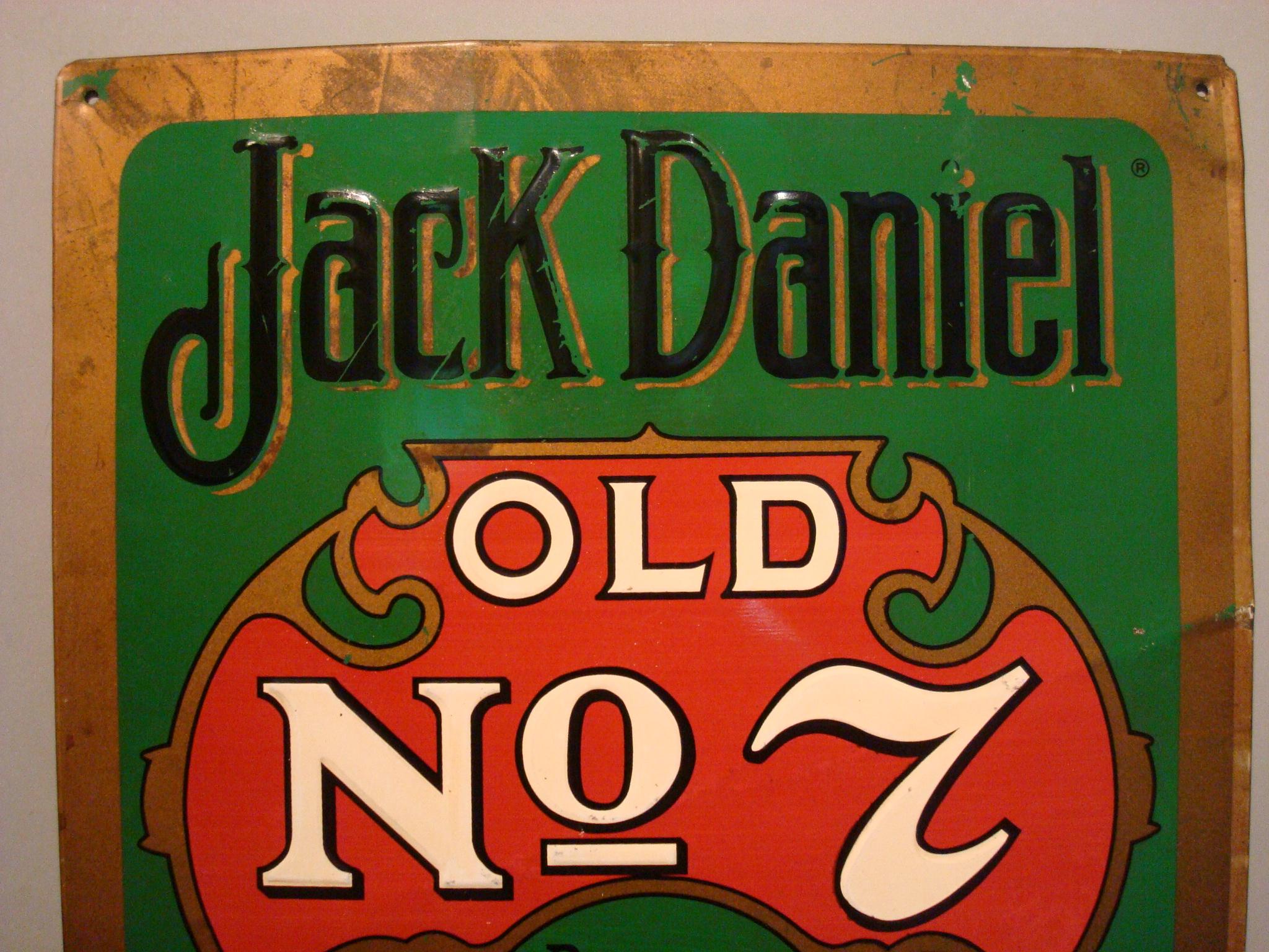 Jack Daniels Old Number 7 Whiskey Tin Advertising Bar Sign / 1950s Midcentury In Good Condition For Sale In Buenos Aires, Olivos