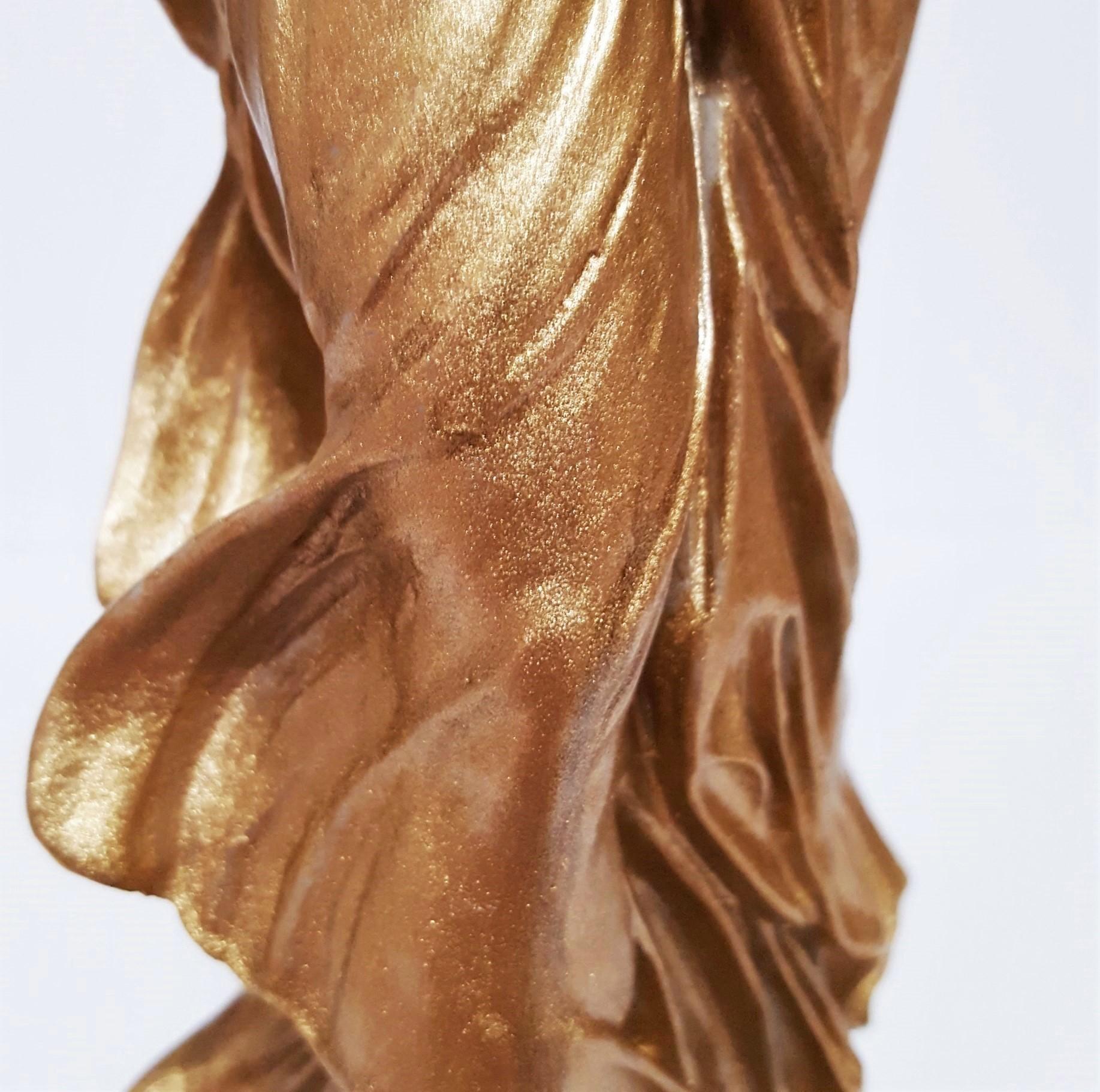 Victory of Samothrace Sculpture 8