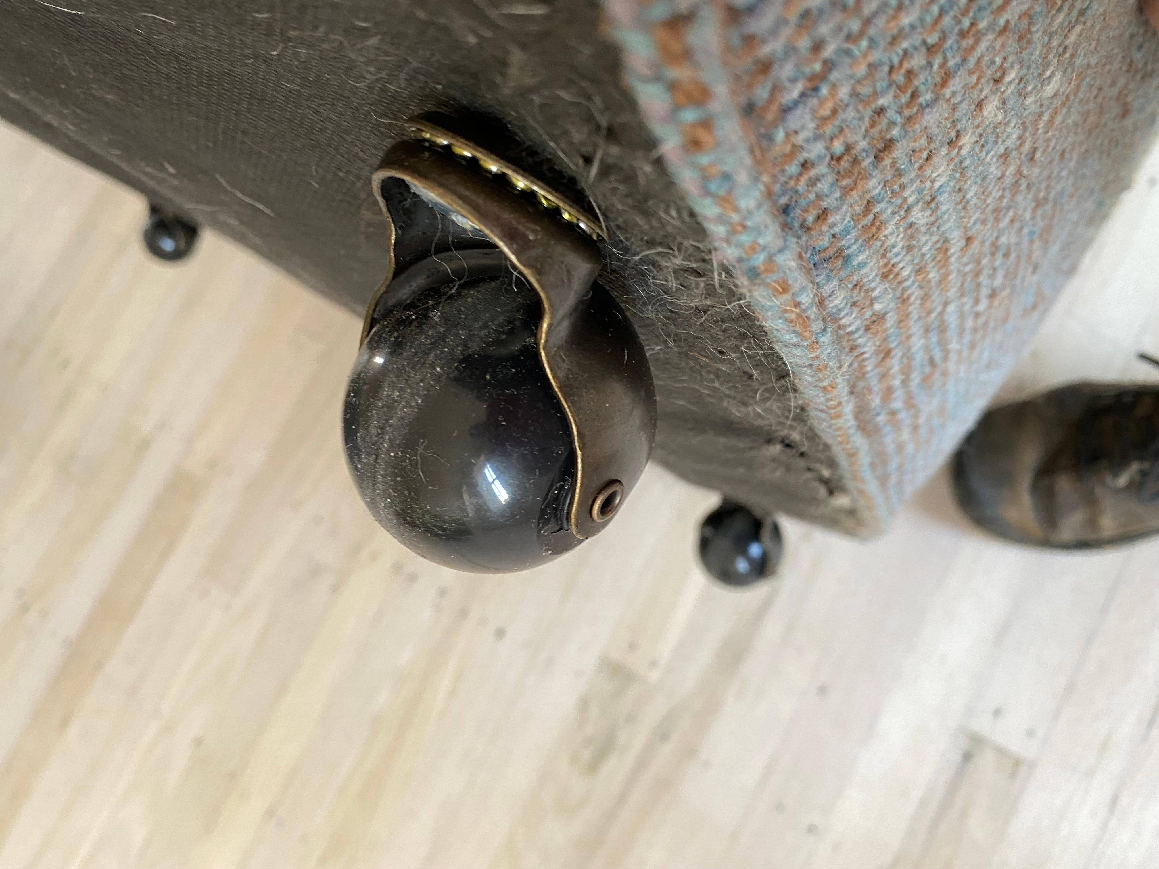 Benjamin Baldwin für Jack Lenor Larsen Furniture Company Fassstühle im Angebot 1