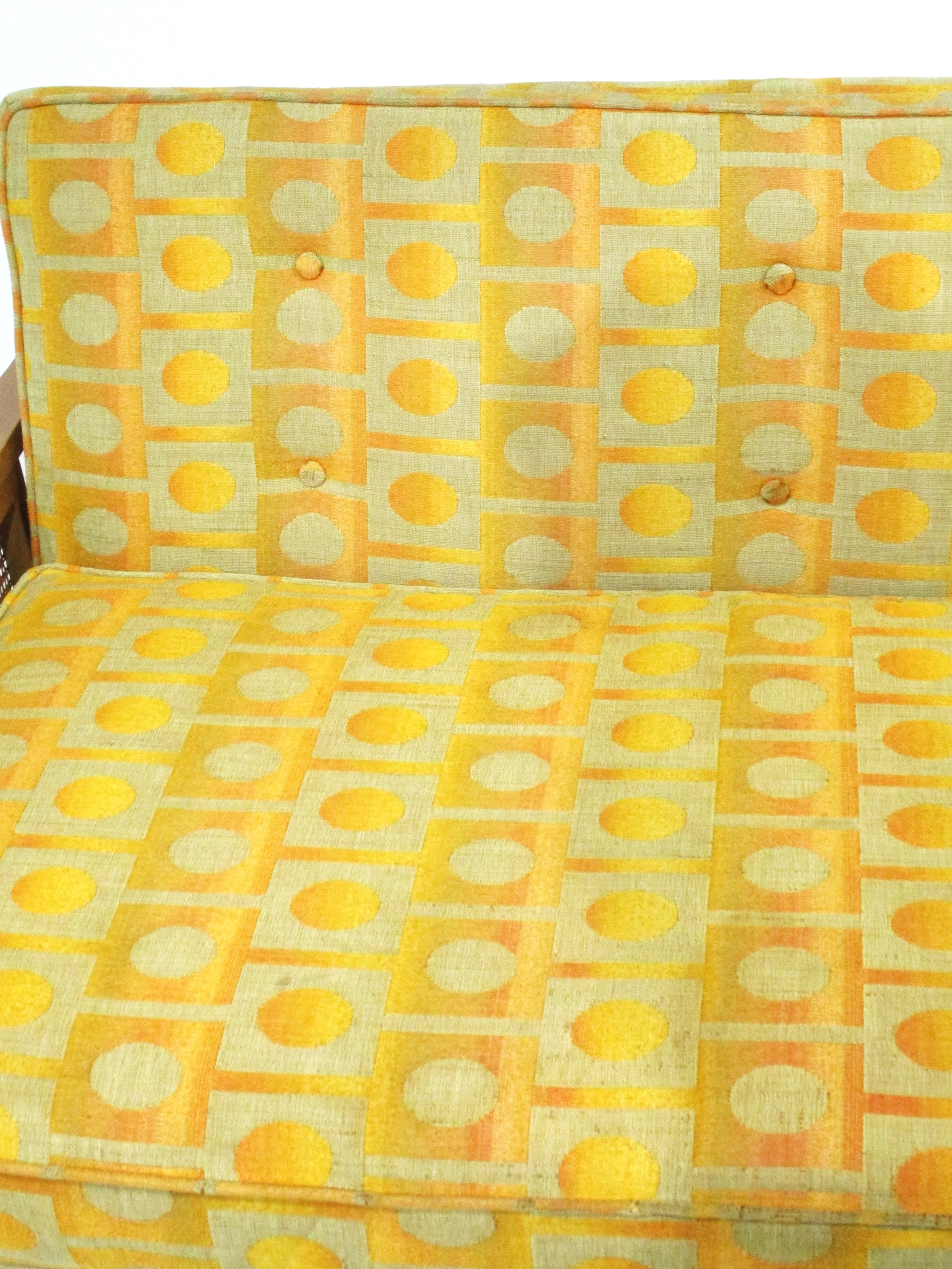 Loveseat tapizado Jack Lenor Larsen de mediados de siglo en venta 4