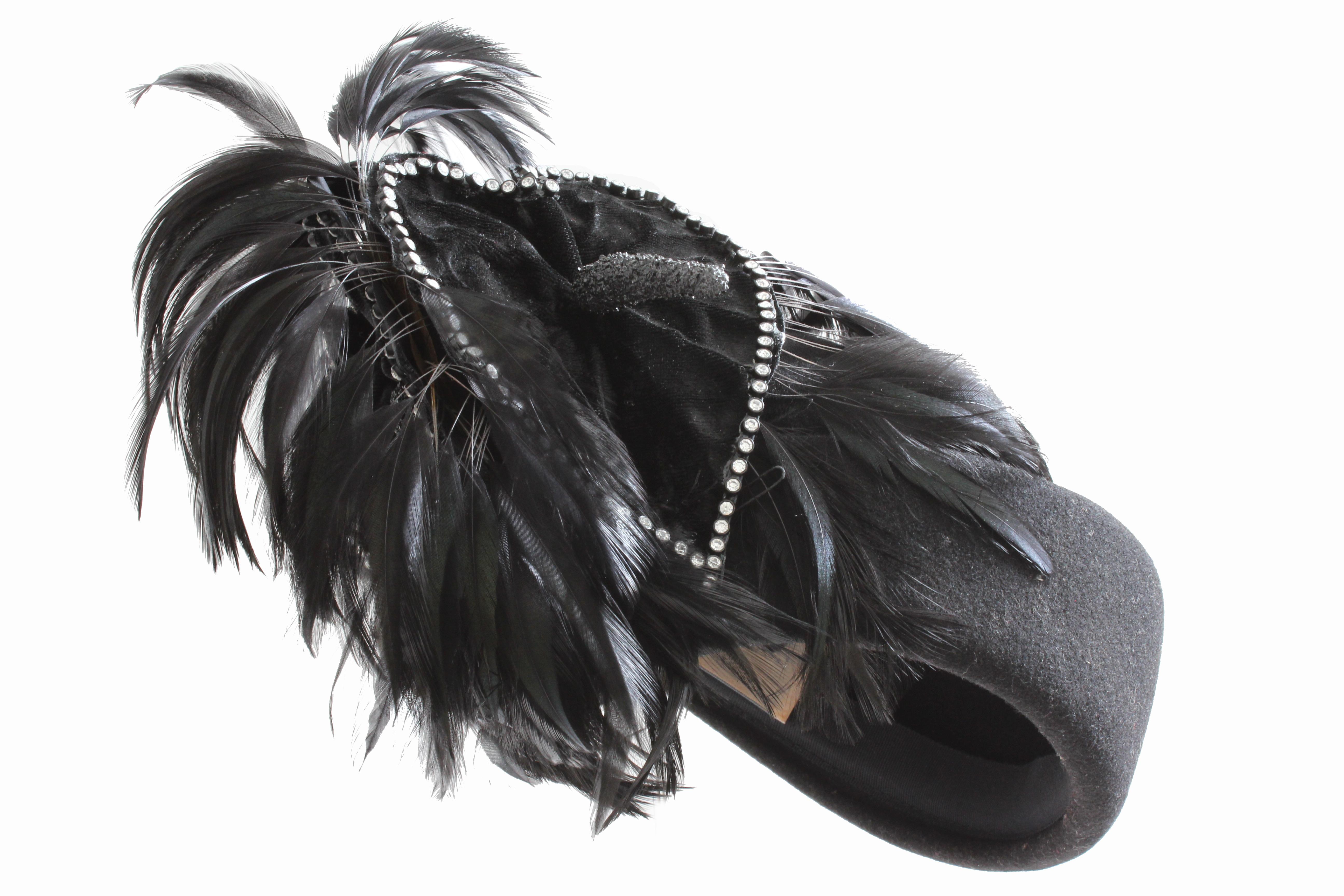Jack McConnell Boutique Black Wool Clochette Hat with Feathers 1960s Bollman Hat In Good Condition For Sale In Port Saint Lucie, FL