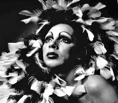 16 x 20"  Superestrella de Andy Warhol Holly Woodlawn, firmado por Jack Mitchell