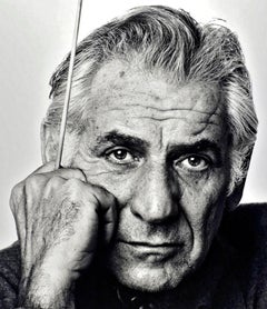 16 x 20" Compositor/director Leonard Bernstein, firmado por Jack Mitchell