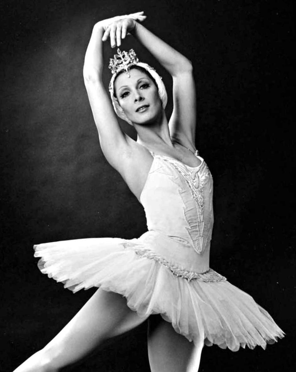 ABT principal dancer Cynthia Gregory in 'Swan Lake', Signed by Mitchell - Photograph by Jack Mitchell