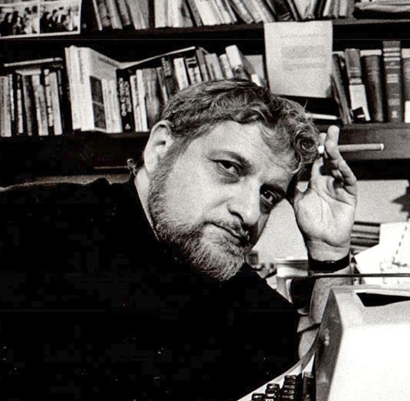 Academy Award- ausgezeichnete Dramatikerin/Schreinerinwriterin Paddy Chayefsky – 3er-Set 8 x 10er-Set (Grau), Black and White Photograph, von Jack Mitchell