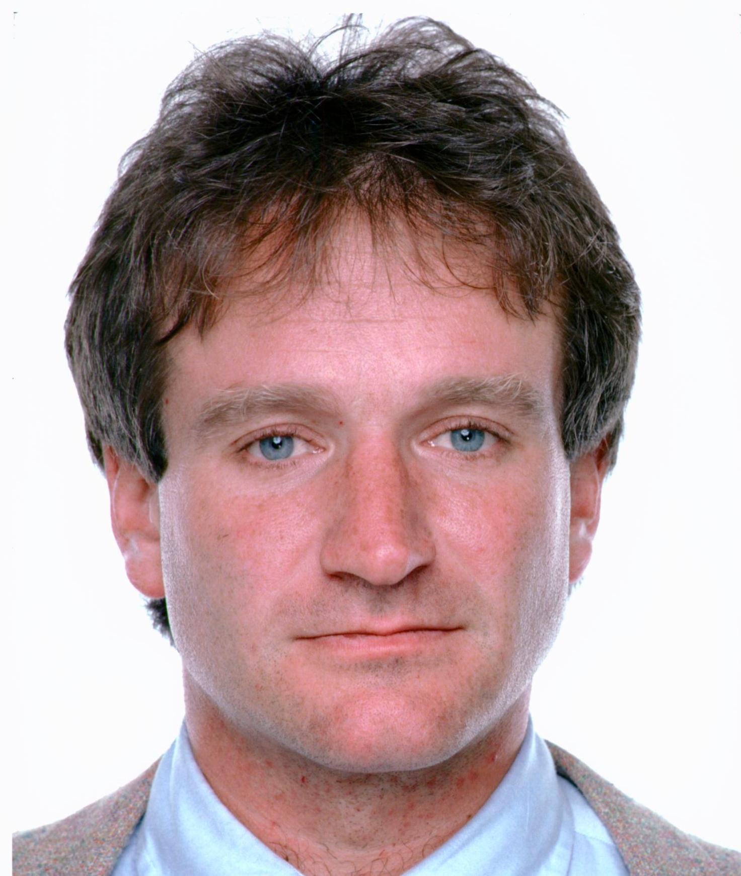 Der Schauspieler und Komiker Robin Williams, Studioporträt – Photograph von Jack Mitchell